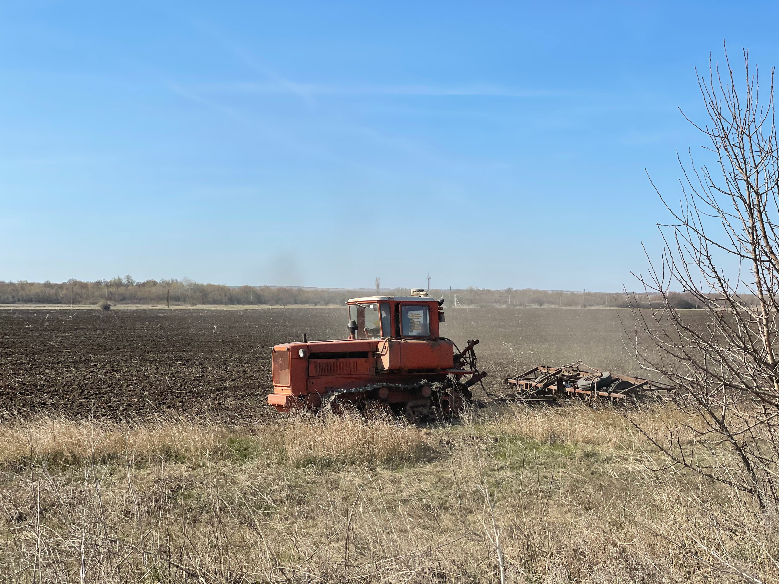 90 011 Трактор. ВИЗУАЛЬНЫЕ И ЗВУКОВЫЕ РЕШЕНИЯ ДЛЯ БИЗНЕСА И СЪЁМОК ТЕЛЕТЕЛА