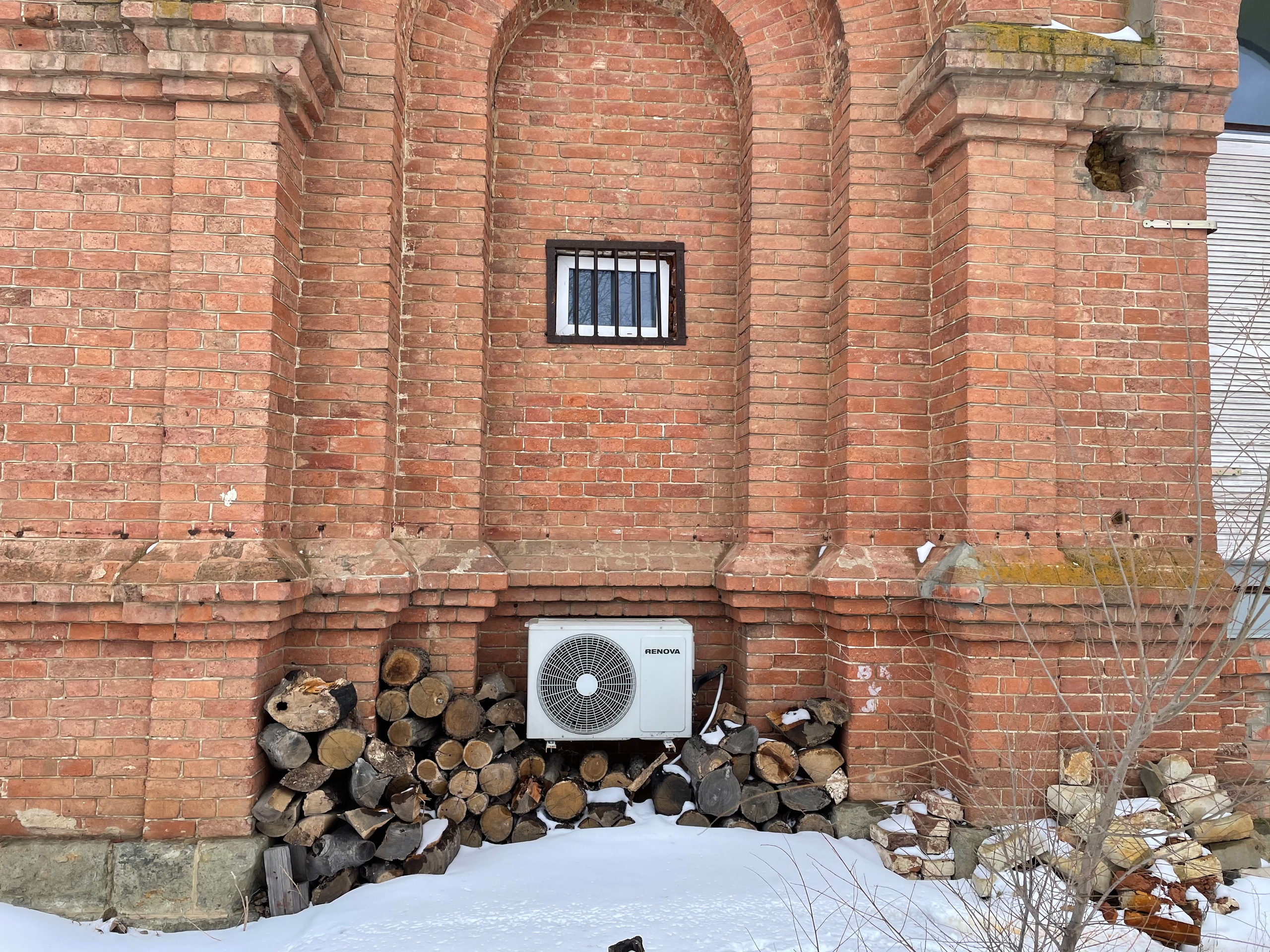 20 005 Здание красный кирпич. ВИЗУАЛЬНЫЕ И ЗВУКОВЫЕ РЕШЕНИЯ ДЛЯ БИЗНЕСА И СЪЁМОК ТЕЛЕТЕЛА