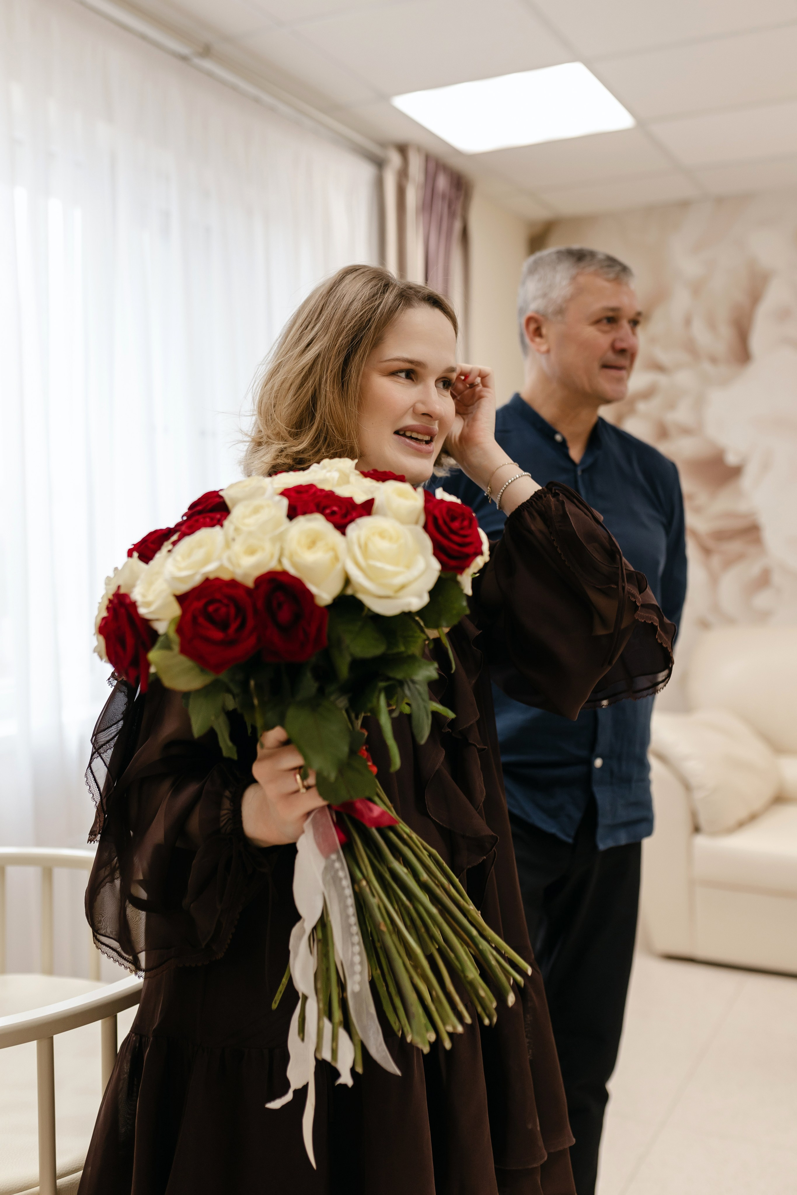 Фотограф на выписку из роддома в Краснодаре, выписка из Екатерининского роддома, фотограф Яна Морева. Семейный фотограф в Краснодаре Яна Морева