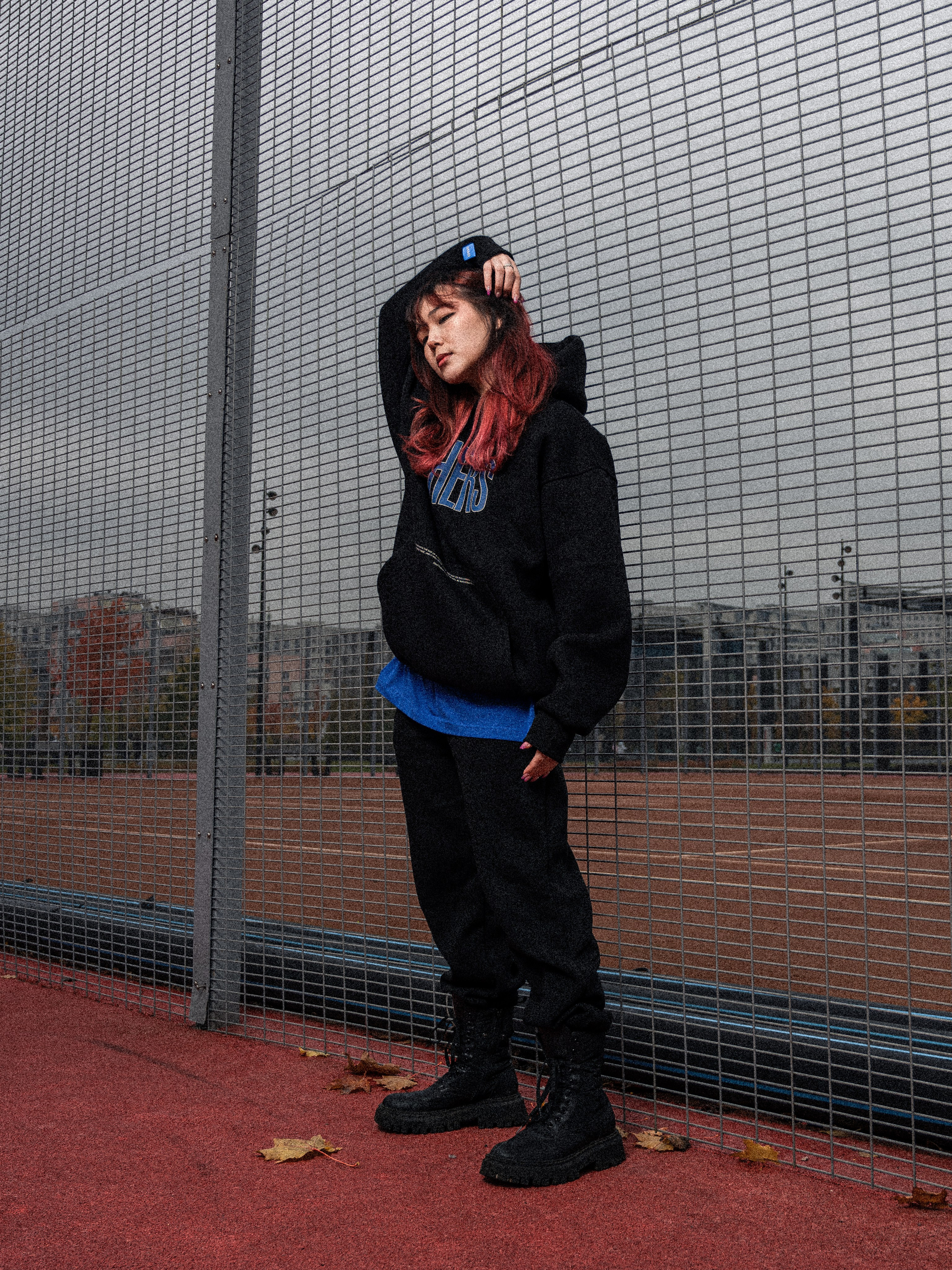 Женский портрет блогера MONIPULA для бренда OTHERS в Москве - фотограф Иван Саяпин