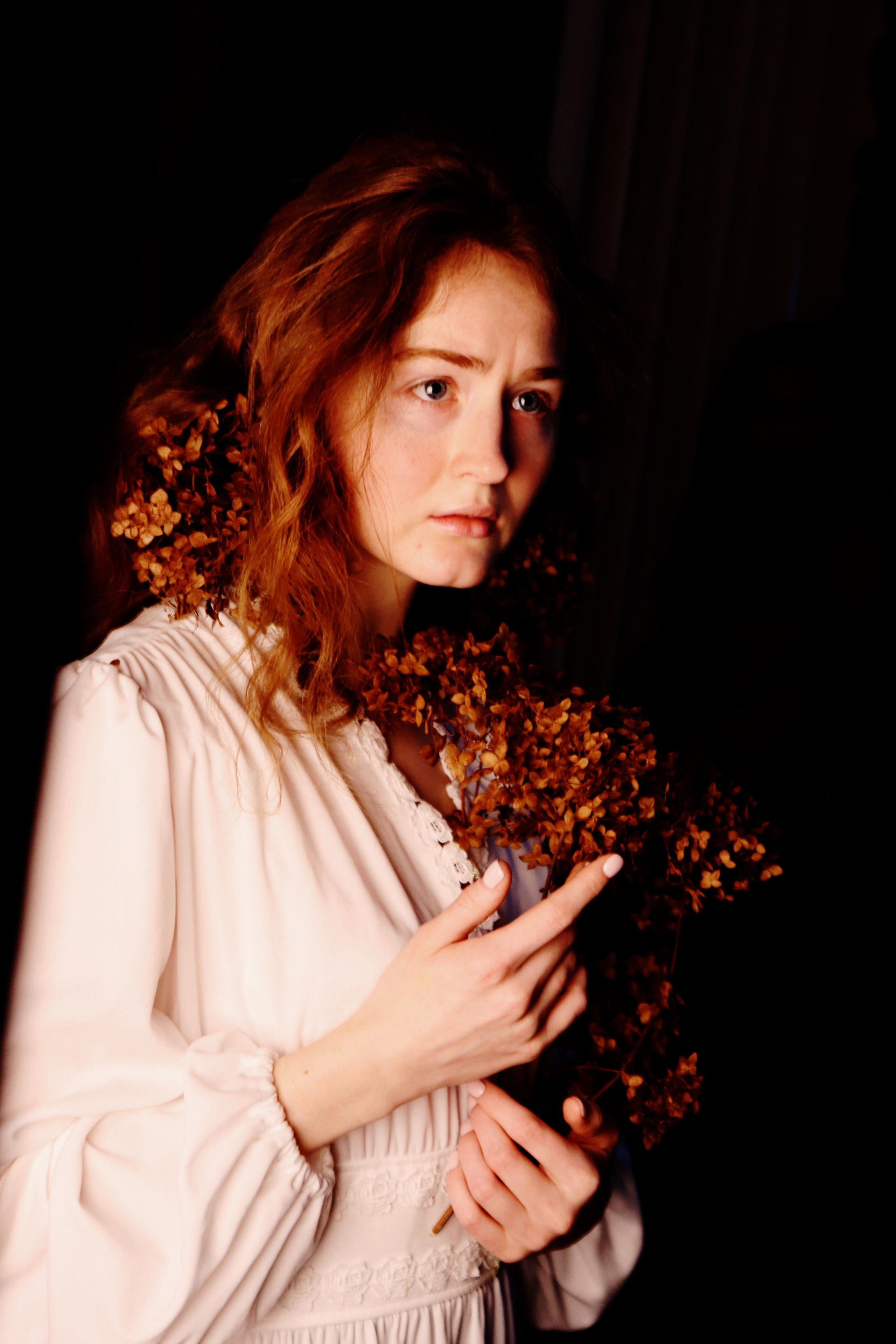 Портретная фотосессия. Обратная сторона фасада | фотограф СПб