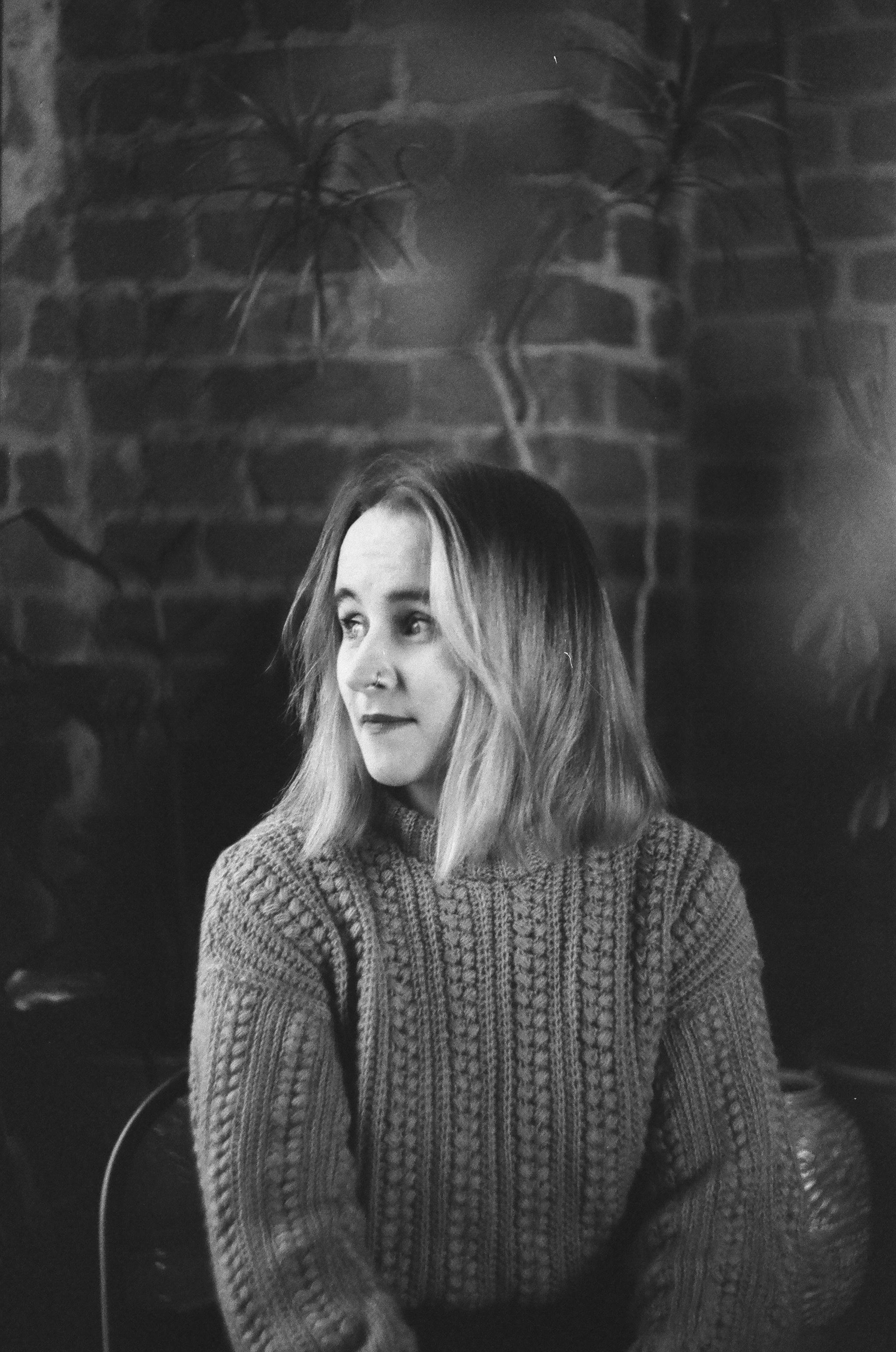 Портретная фотосессия. Обратная сторона фасада | фотограф СПб