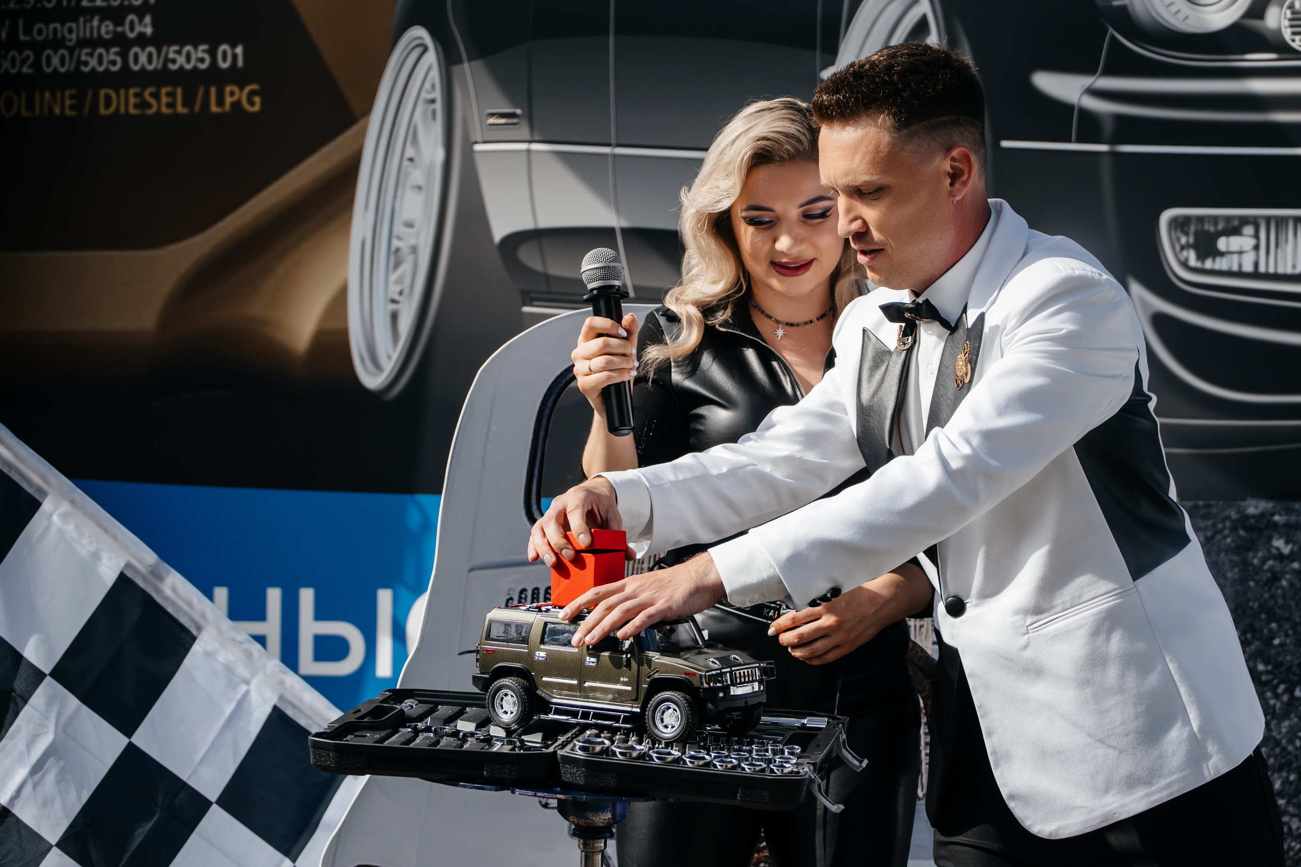 Анна & Евгений проект «Четыре свадьбы» на Пятнице. Свадебный фотограф Барнаул Алексей Павлов