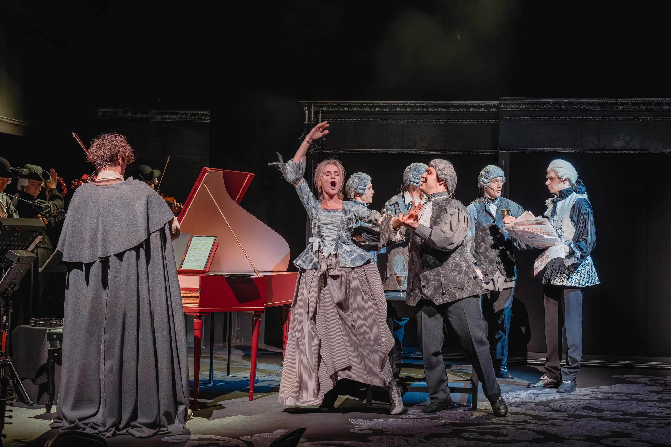 Театр Терезы Дуровой: Моцарт и Сальери. Сайт фотографа Сергея Абрамова