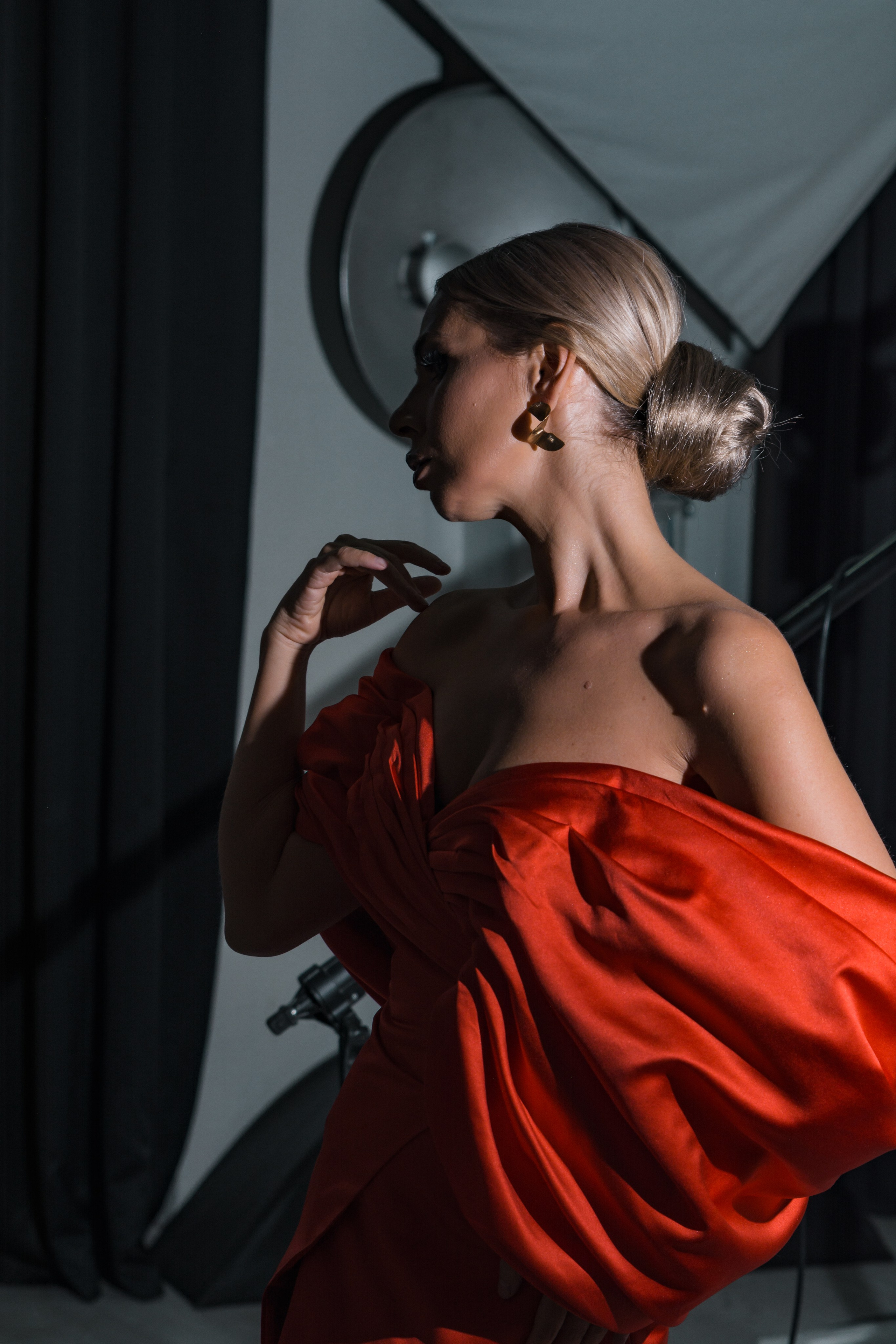 Фэшн-съёмка участниц Миссис Бизнес Гатчина 2023. Портретный фотограф в Санкт-Петербурге Дмитриева Наталия