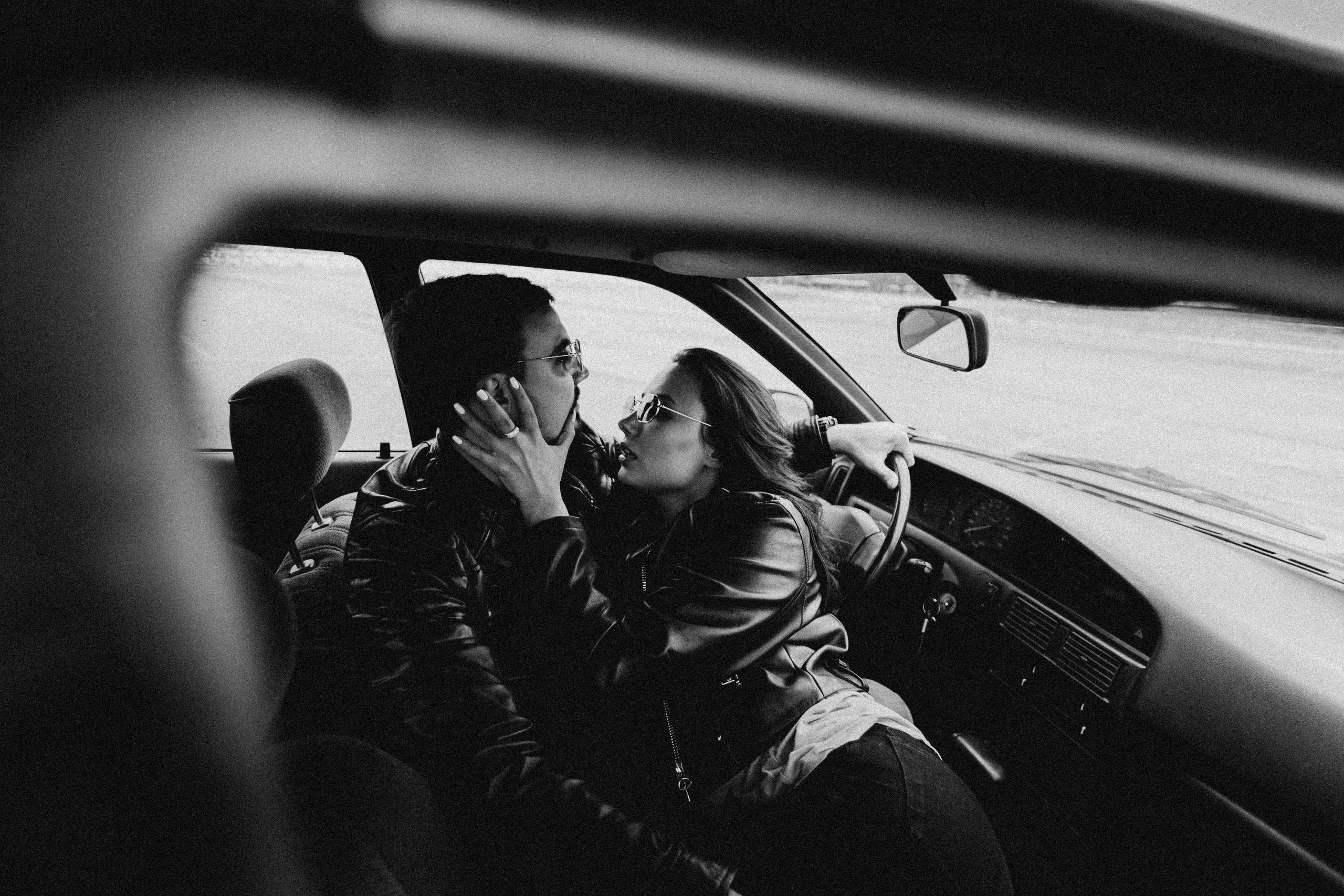 Move with map. Maya Alieva Wedding Photographer in St.Petersburg