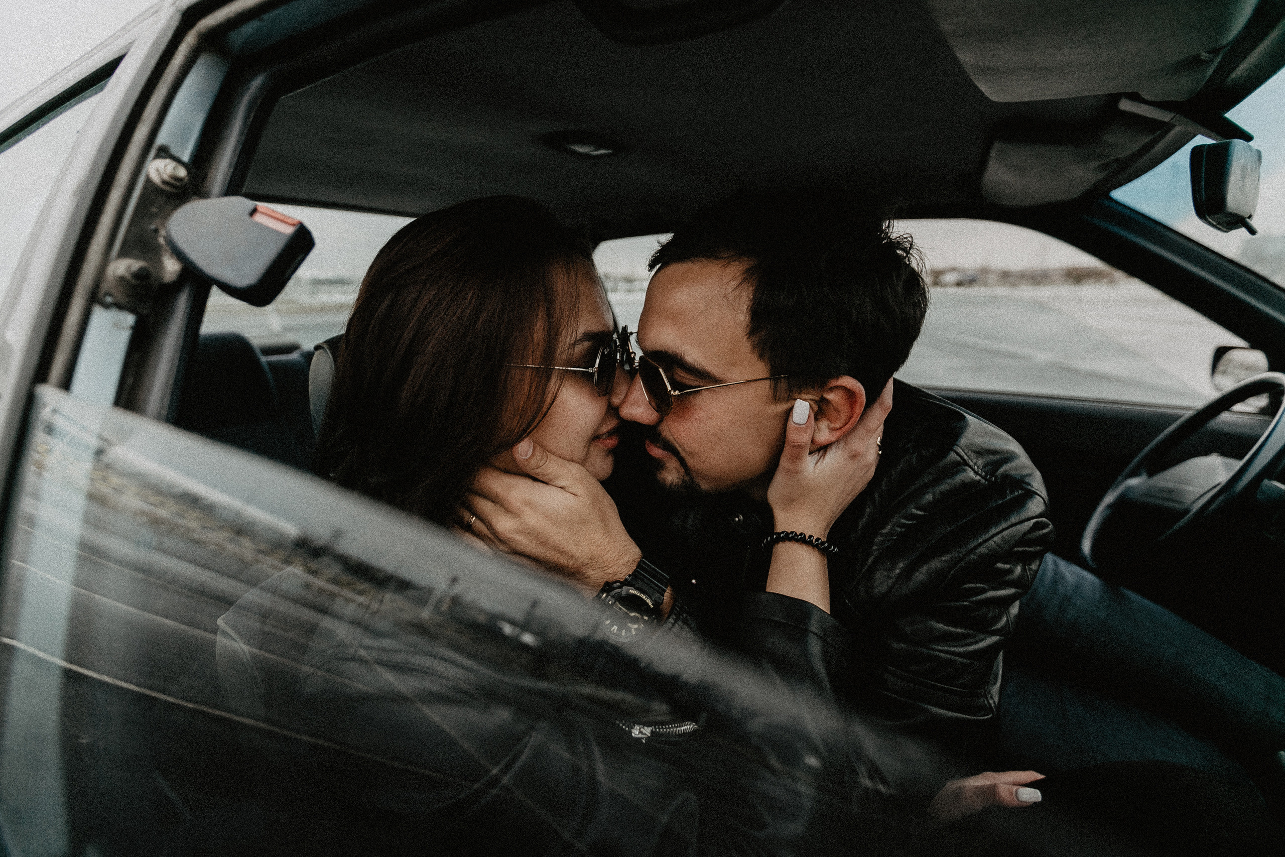 Move with map. Maya Alieva Wedding Photographer in St.Petersburg