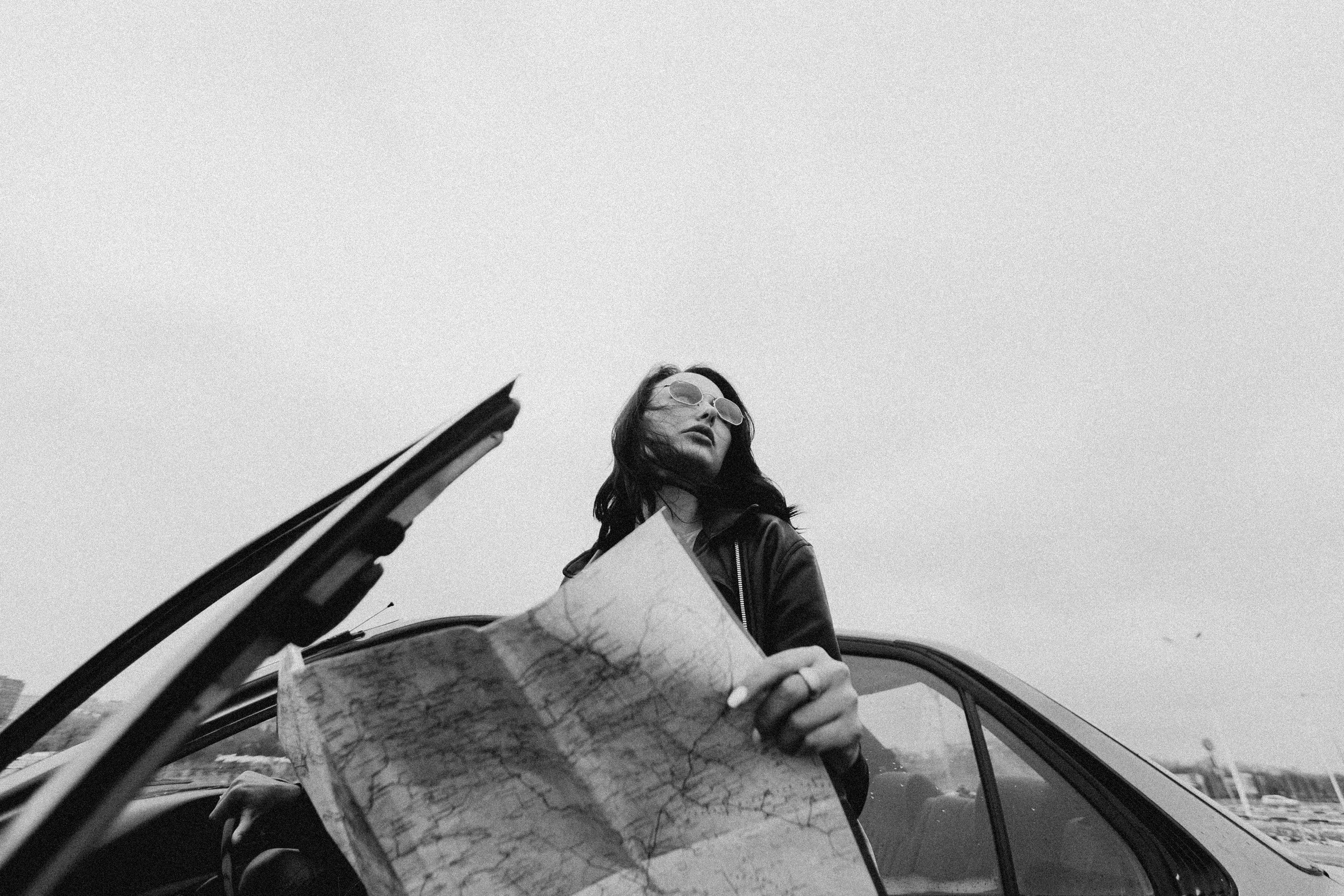 Move with map. Maya Alieva Wedding Photographer in St.Petersburg