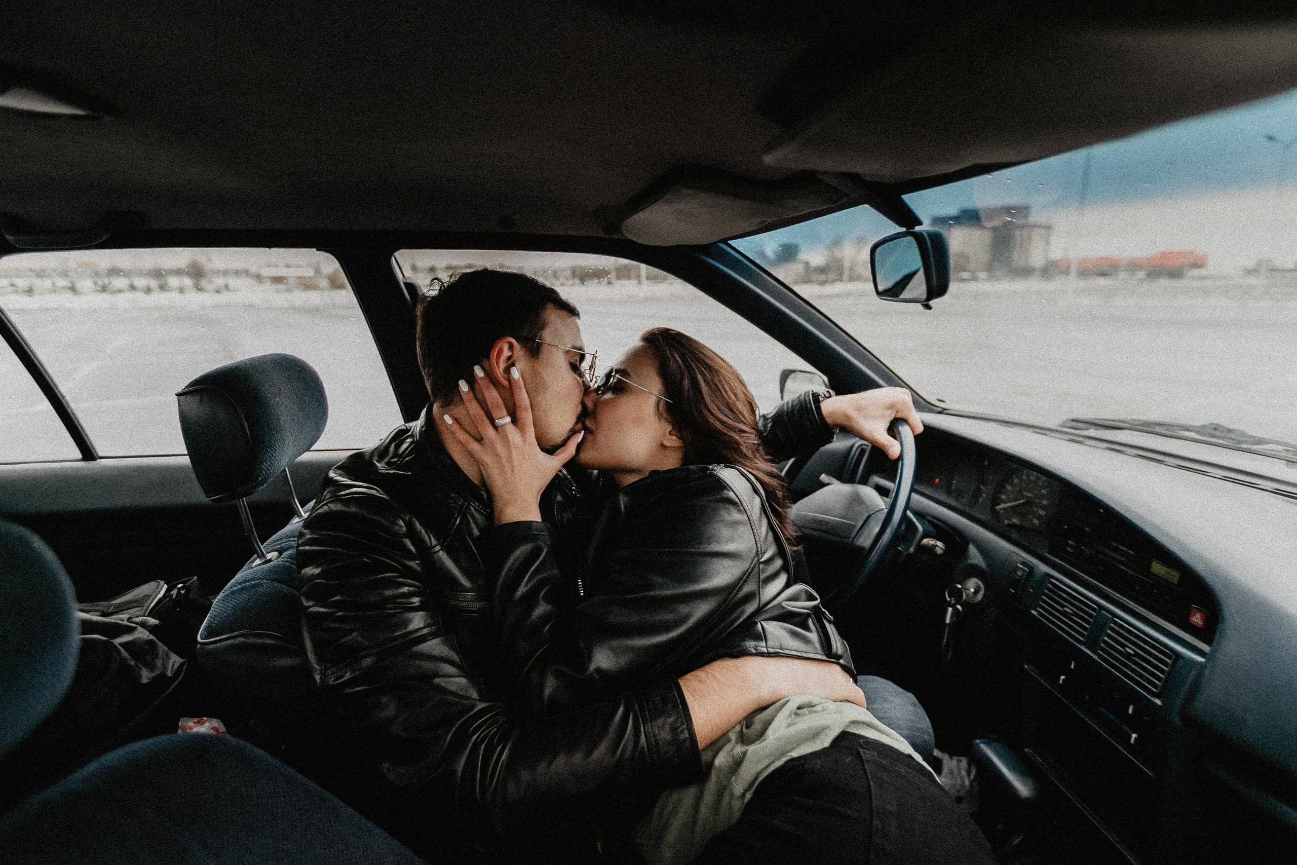 Move with map. Maya Alieva Wedding Photographer in St.Petersburg