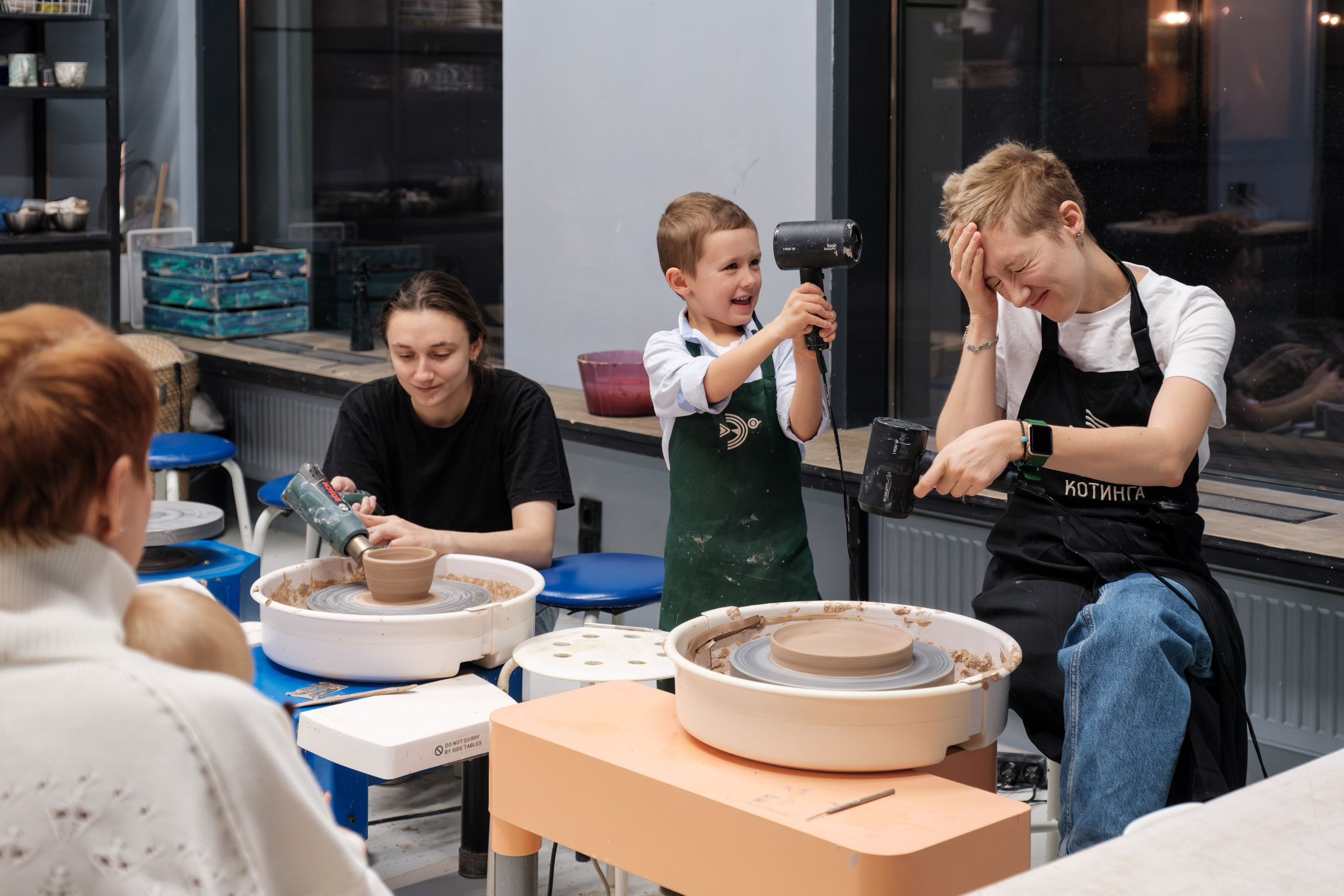 День рождения в студии керамики. Семейный и детский фотограф в Москве Светлана Потемкина