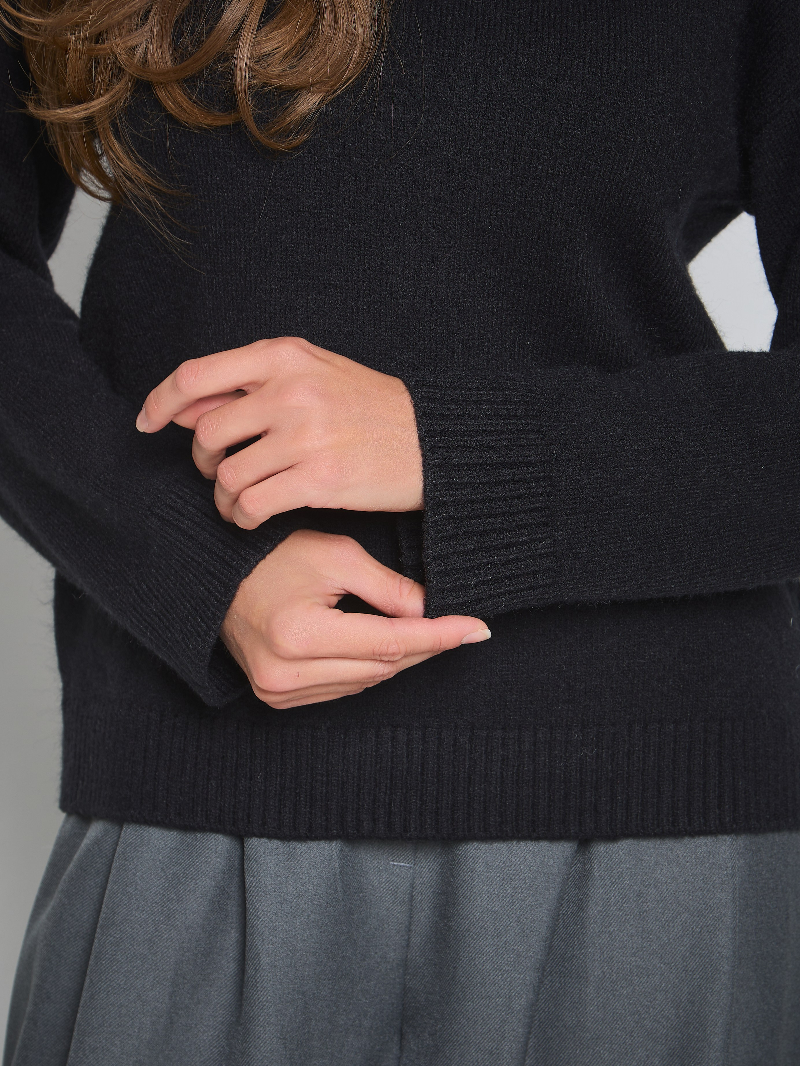 Одежда для маркетплейсов. Фотограф Руслан Потапов в Краснодаре