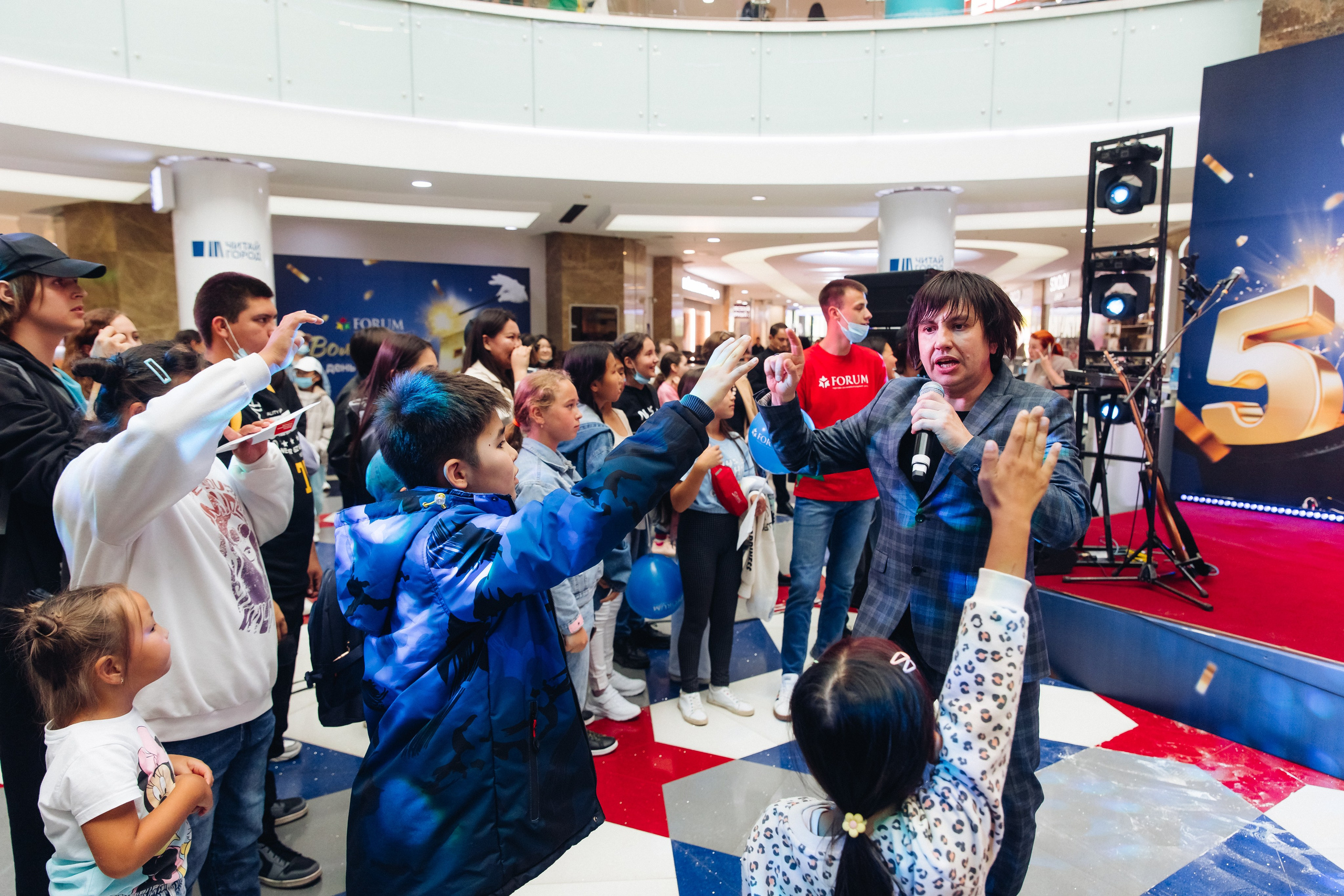 5 лет ТЦ Форум. Свадебный и семейный фотограф в Улан-Удэ