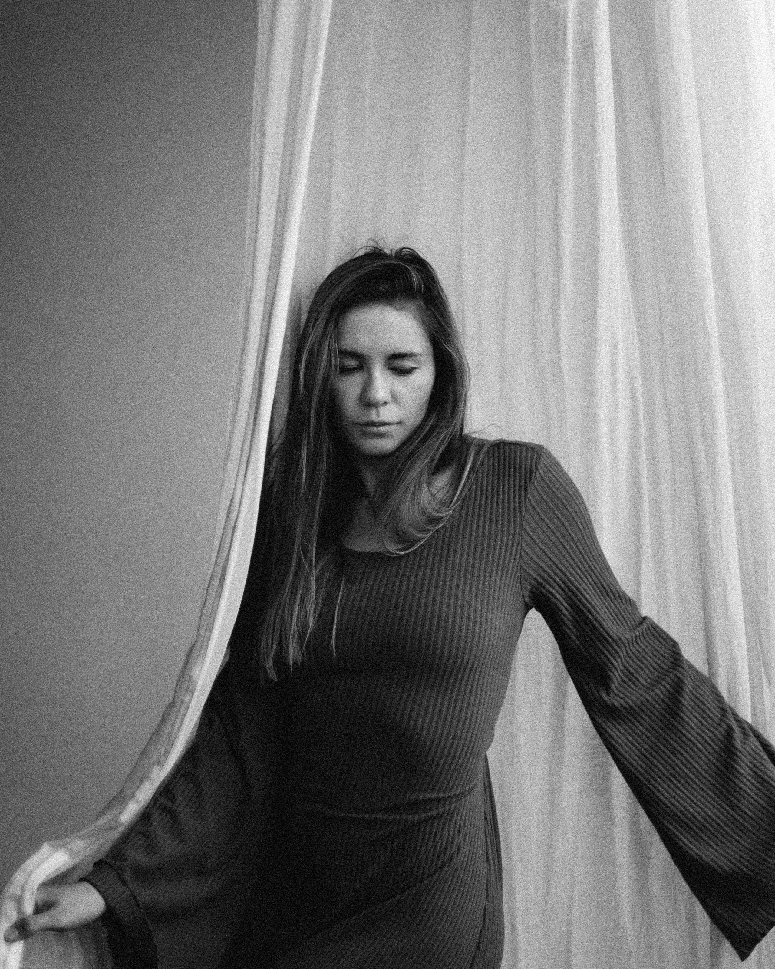 Екатерина съёмка в студии. Женский и лавстори фотограф в Москве Елена Аксютко