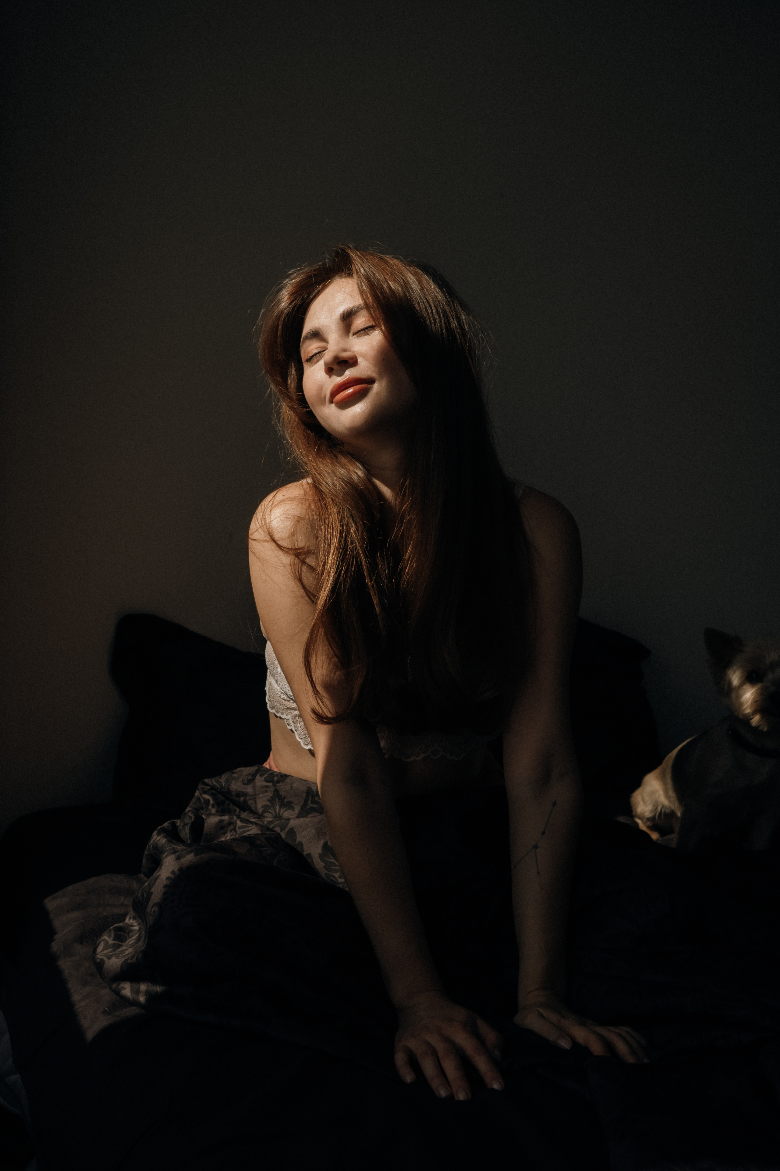 Съемка для себя дома в день рождения. Фотограф в Москве (готова приехать к вам в город)