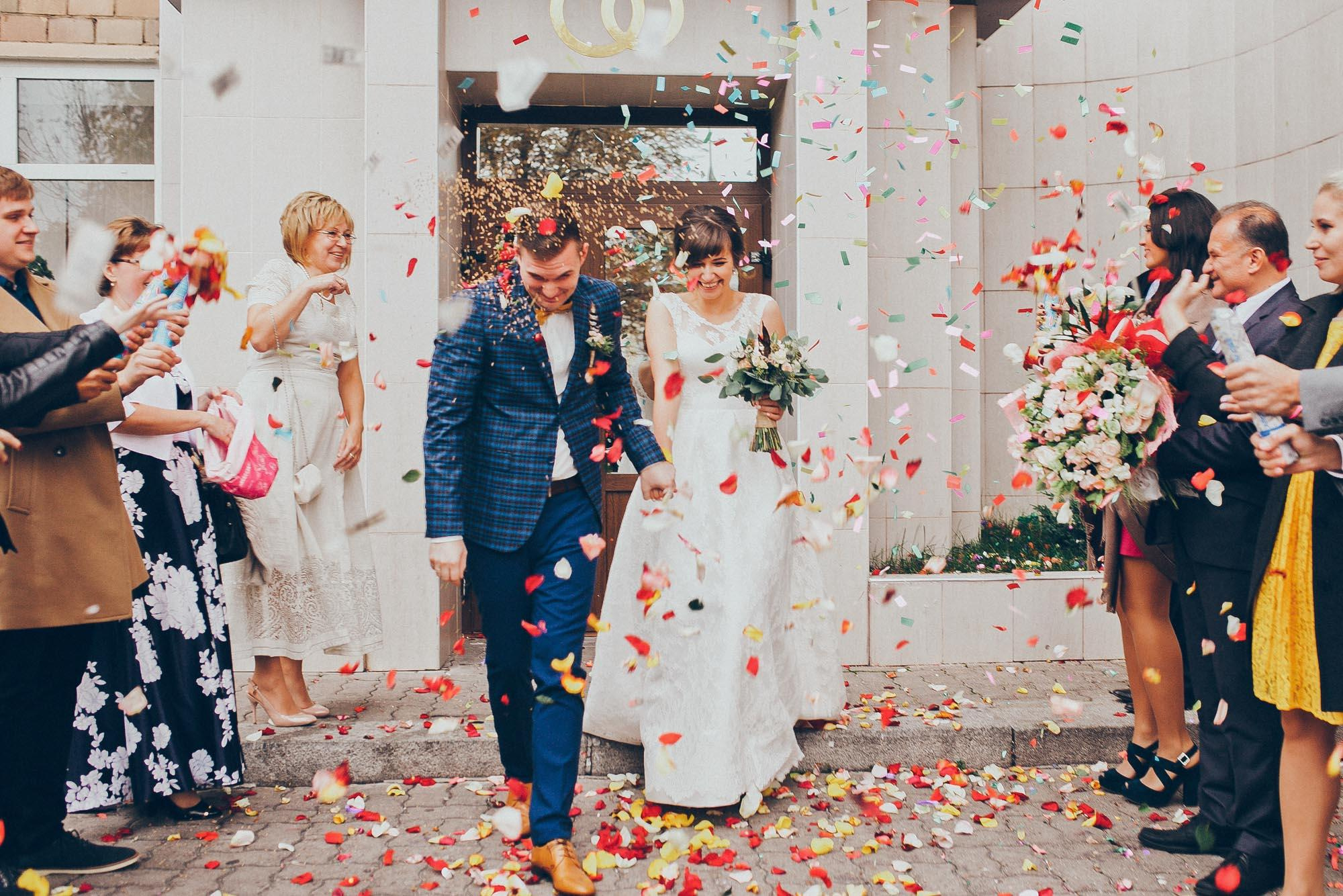 Свадьба Кати и Димы. Домашние сборы и прогулка в Мещерском парке. Фотограф в Москве (готова приехать к вам в город)