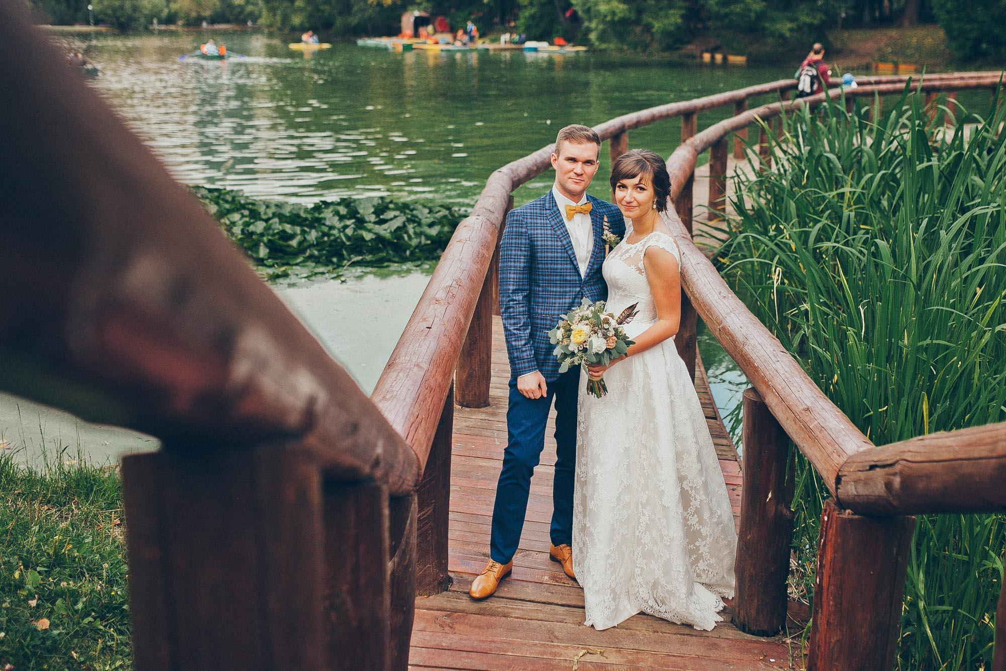 Свадьба Кати и Димы. Домашние сборы и прогулка в Мещерском парке. Фотограф в Москве (готова приехать к вам в город)