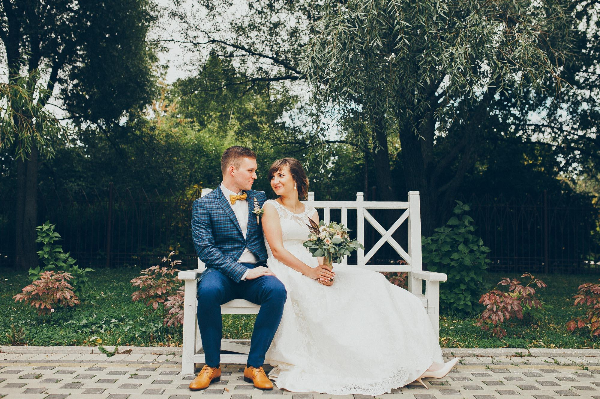 Свадьба Кати и Димы. Домашние сборы и прогулка в Мещерском парке. Фотограф в Москве (готова приехать к вам в город)