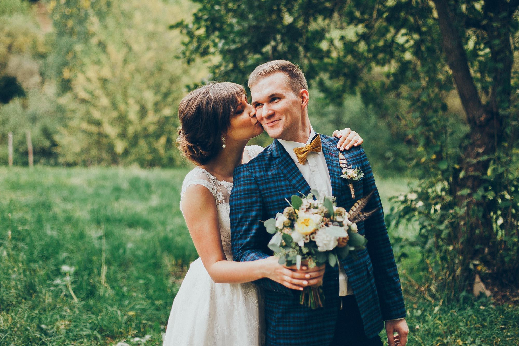 Свадьба Кати и Димы. Домашние сборы и прогулка в Мещерском парке. Фотограф в Москве (готова приехать к вам в город)