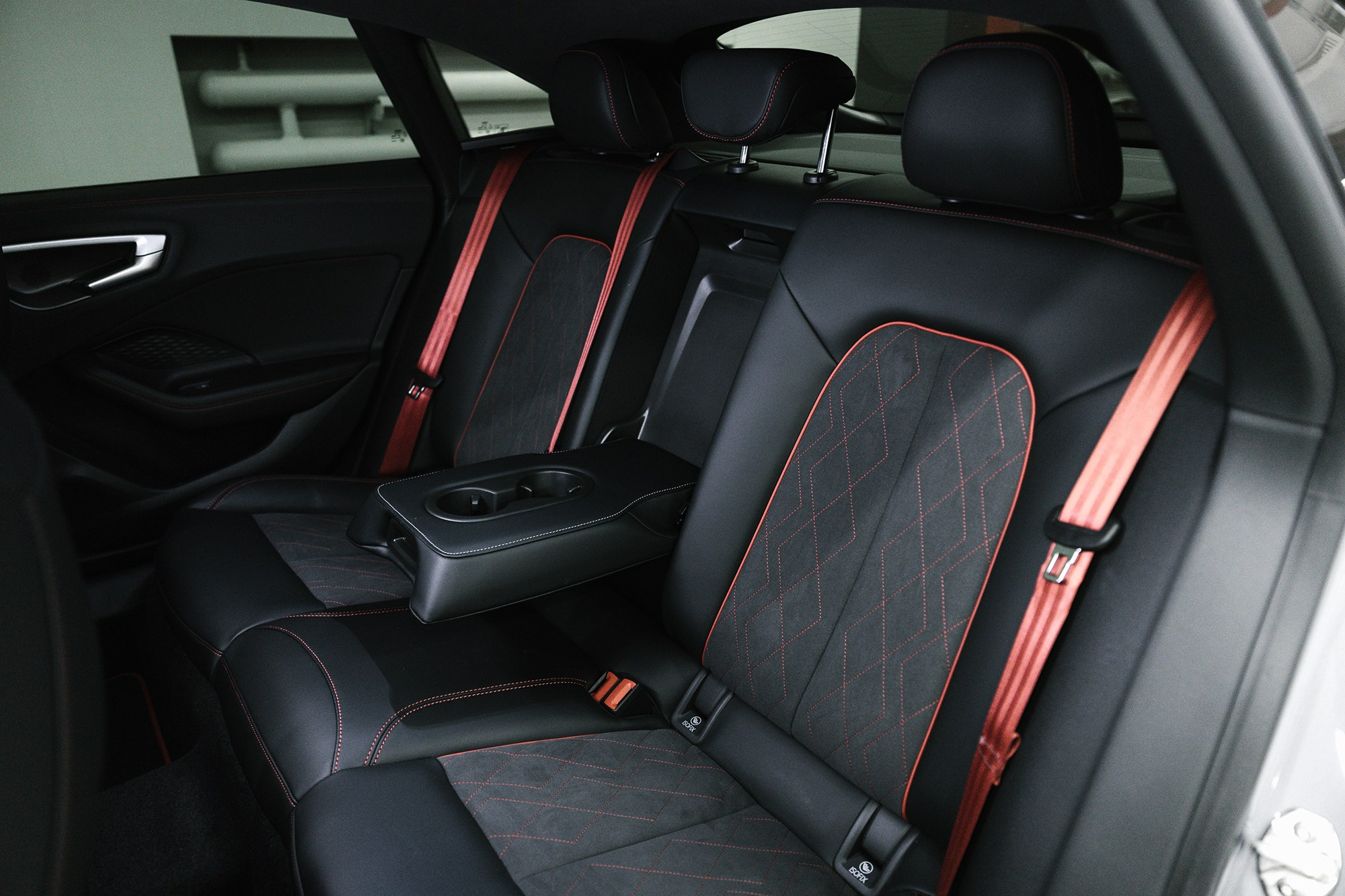 Audi A5  40 TFSI 2.0 quattro S tronic (204 л. с.). Автосалон «Х-Авто»