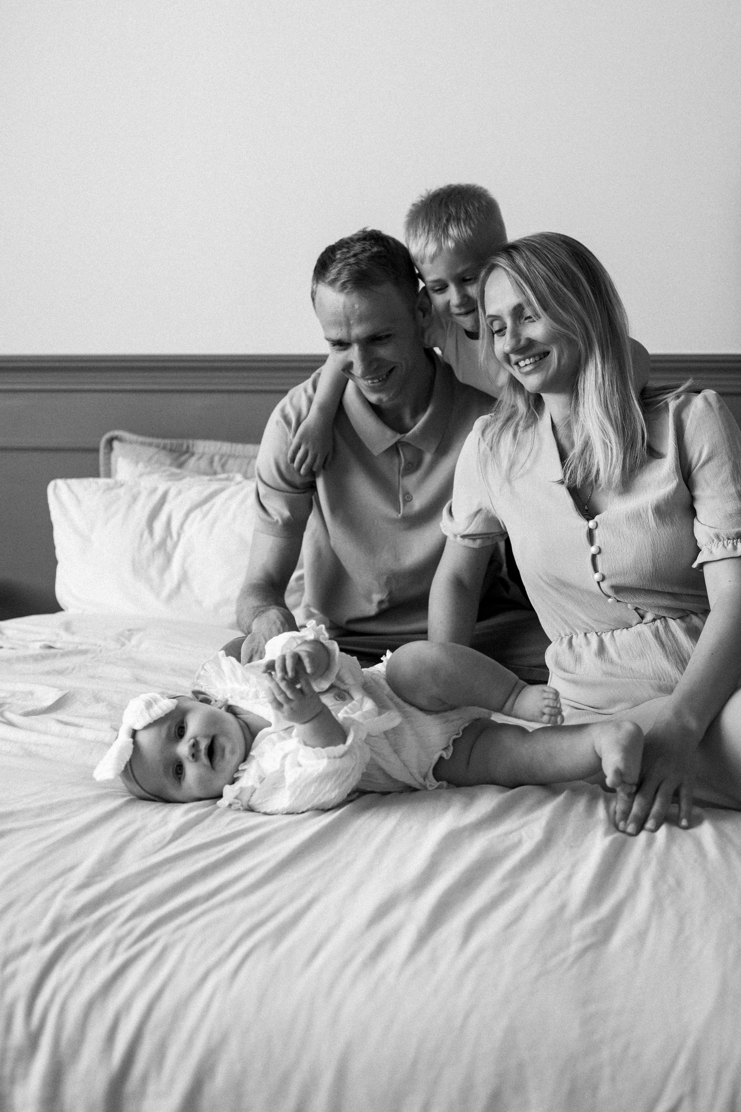 СЕМЬЯ студийная. СЕМЕЙНЫЙ фотограф Краснодар Анастасия Михайлова