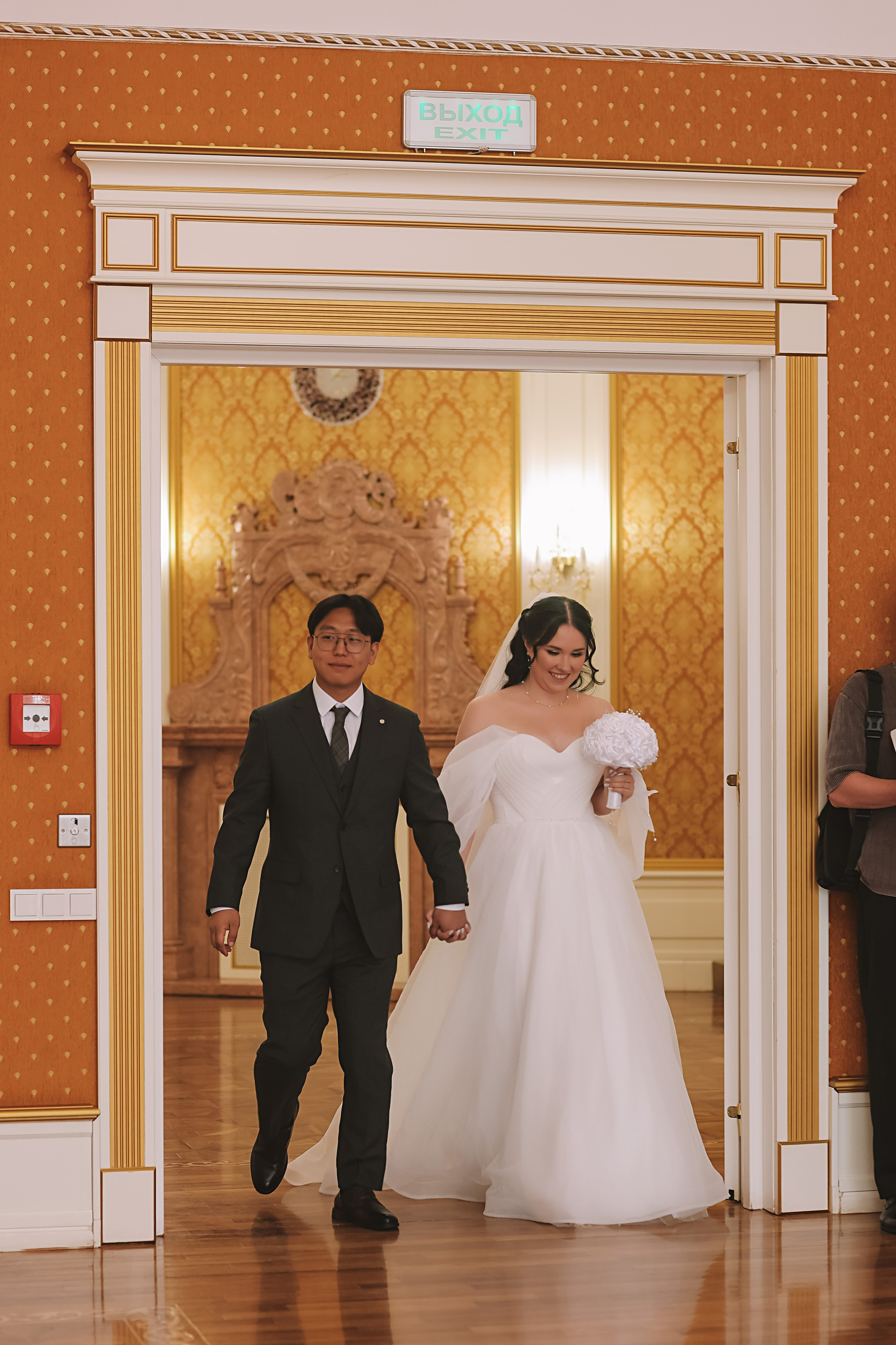 Айвазовский и парк дружбы народов. Семейный фотограф Тюмень, фотограф на роды Салмина Мария