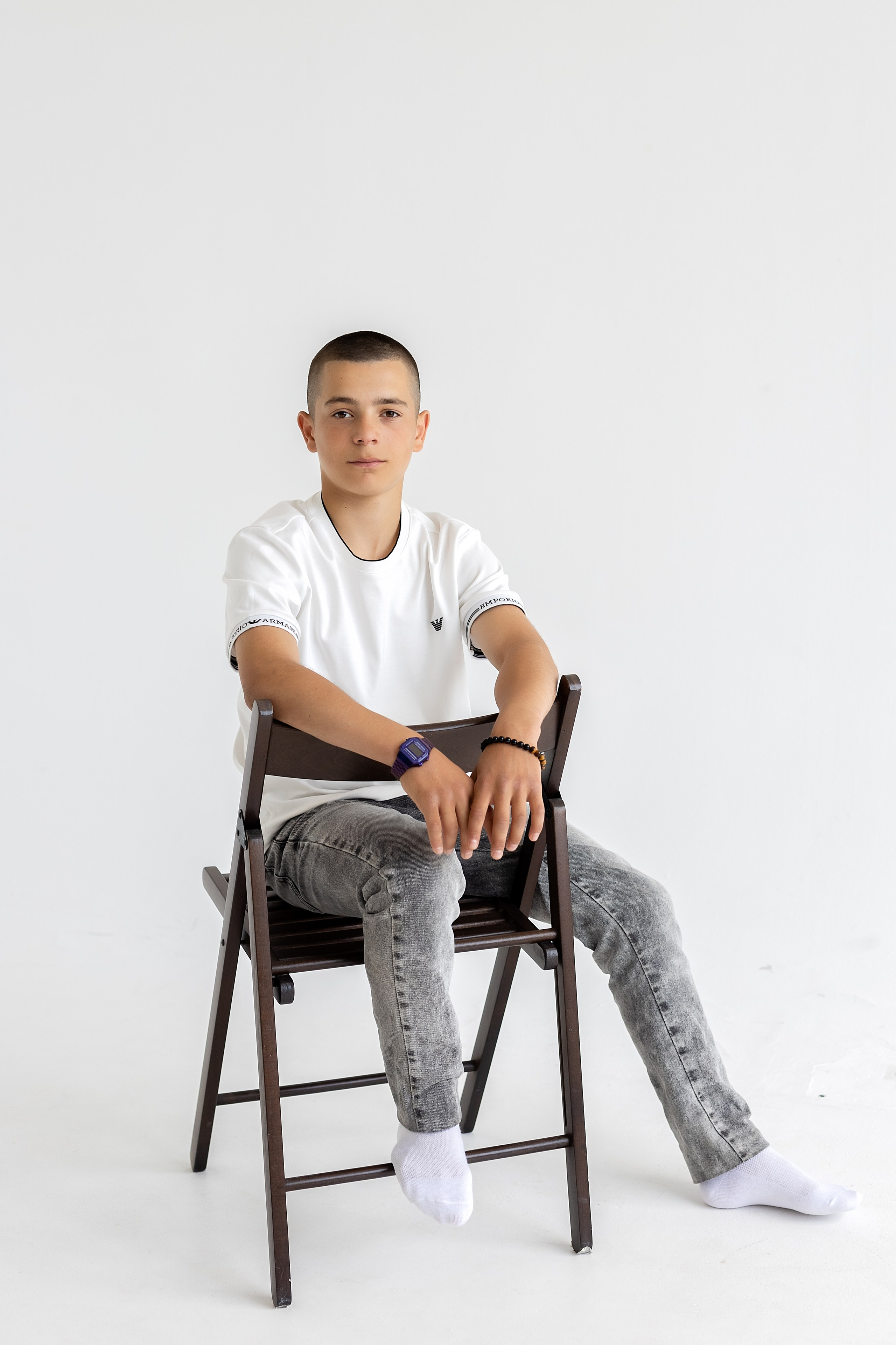 Школа 11, 9-г класс. Артём. Стильный выпускной альбом Владивосток фотограф Вероника Мигачева