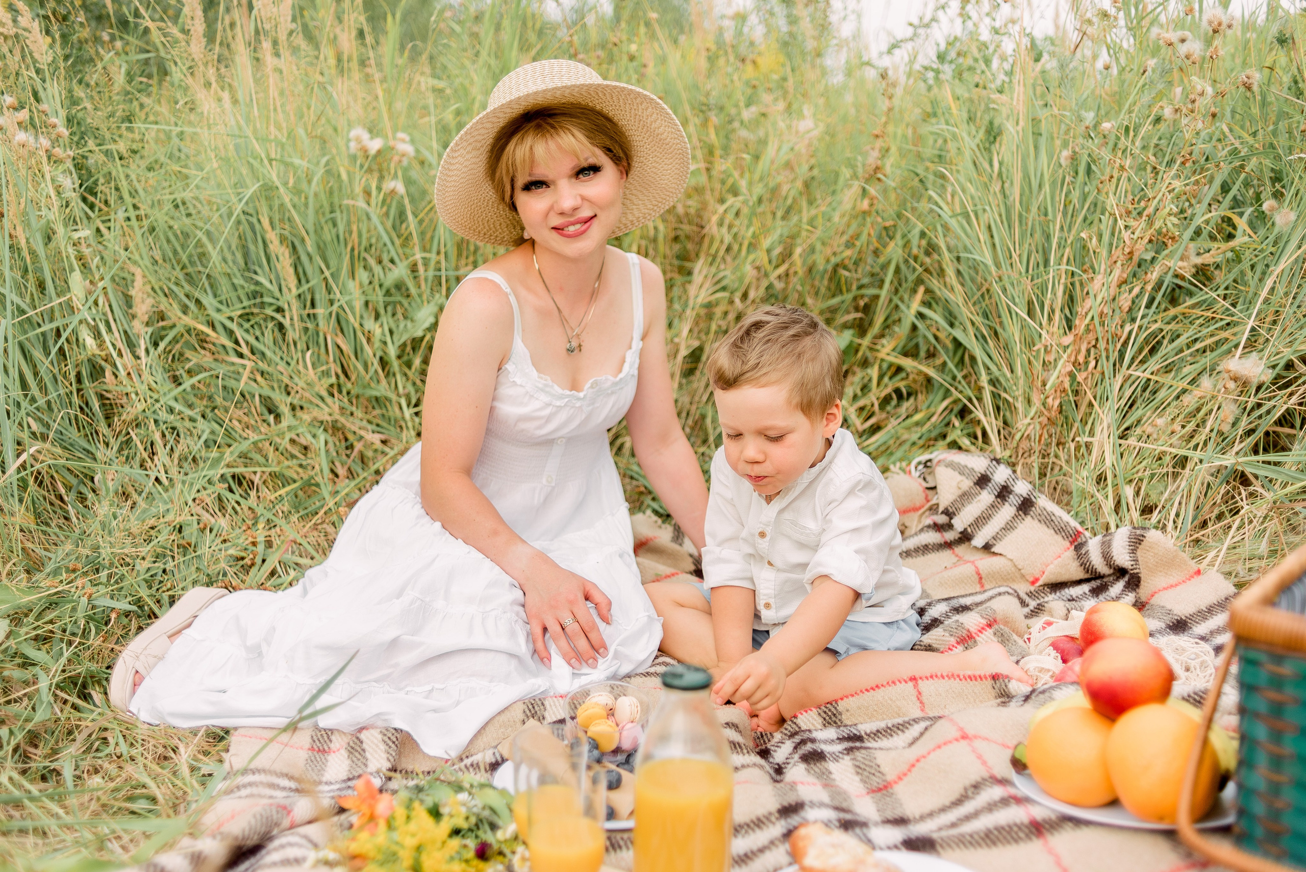 В поле. Фотограф Юлия Попова