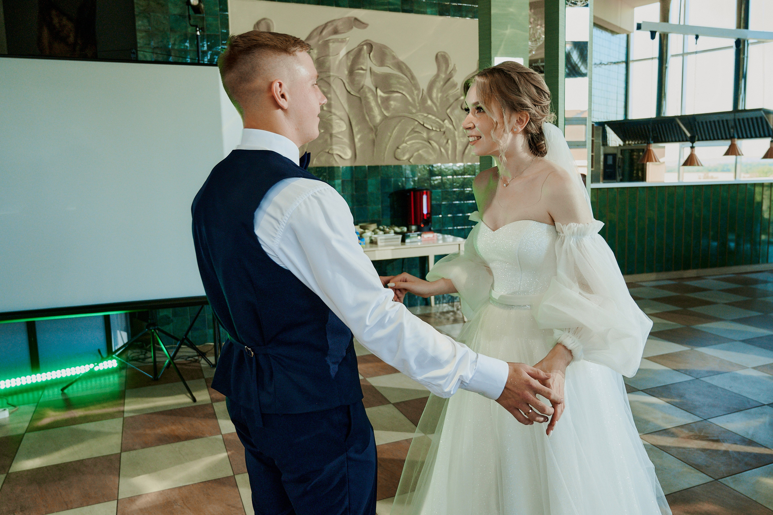 Олег и Лиза. Фото-видеосъемка свадеб Venson Films