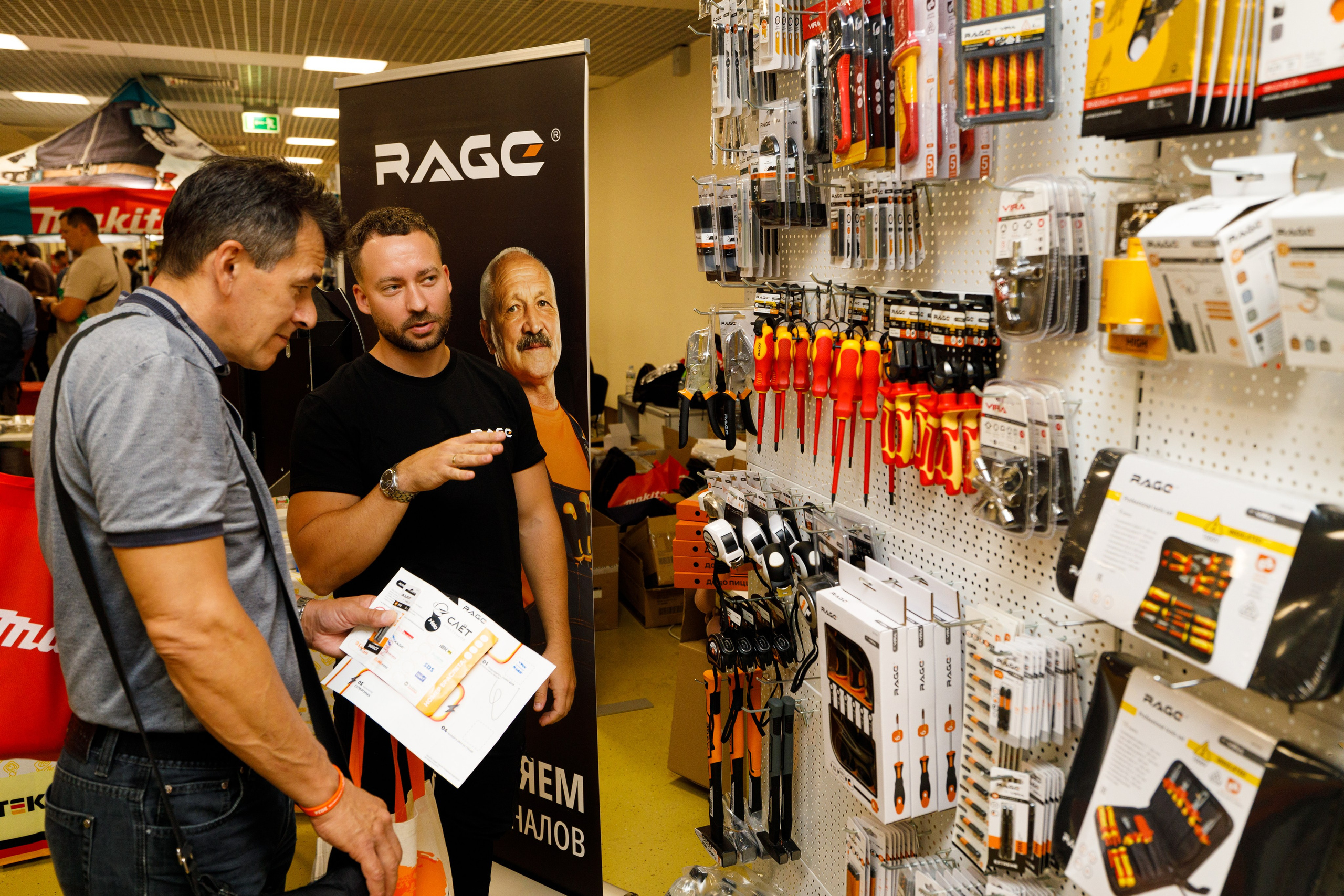 Съёмка стенда на выставке. Фотограф на мероприятие в Москве Марик