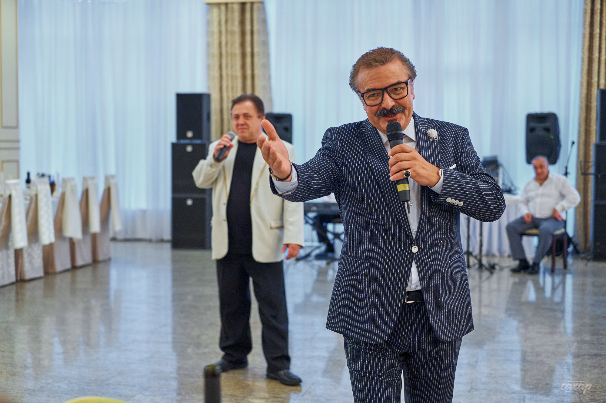 День рождение Сергея и Галины. Фотограф на банкет в Екатеринбурге Юра. Профессиональный фотограф в Екатеринбурге Юра Сахар