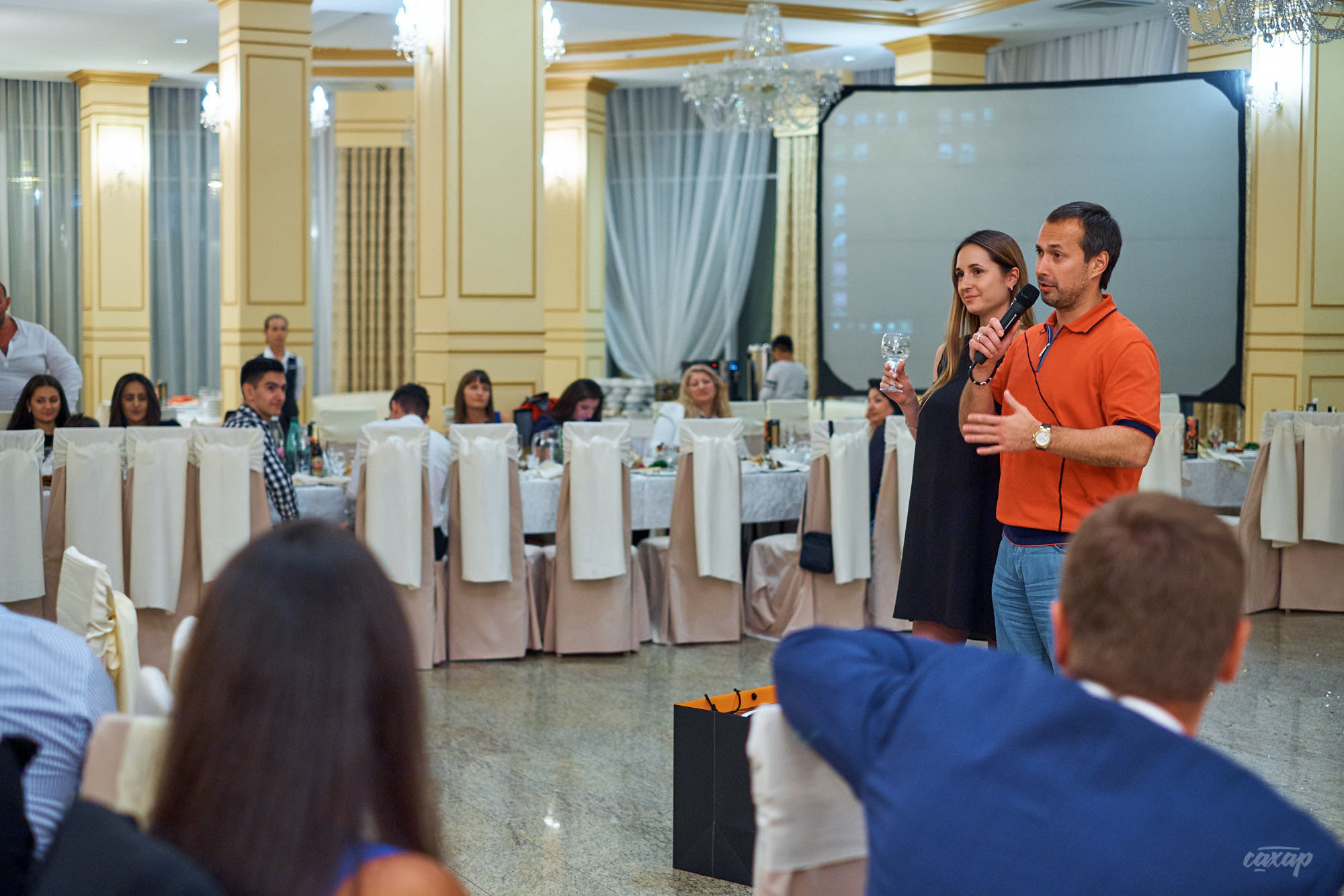 День рождение Сергея и Галины. Фотограф на банкет в Екатеринбурге Юра. Профессиональный фотограф в Екатеринбурге Юра Сахар