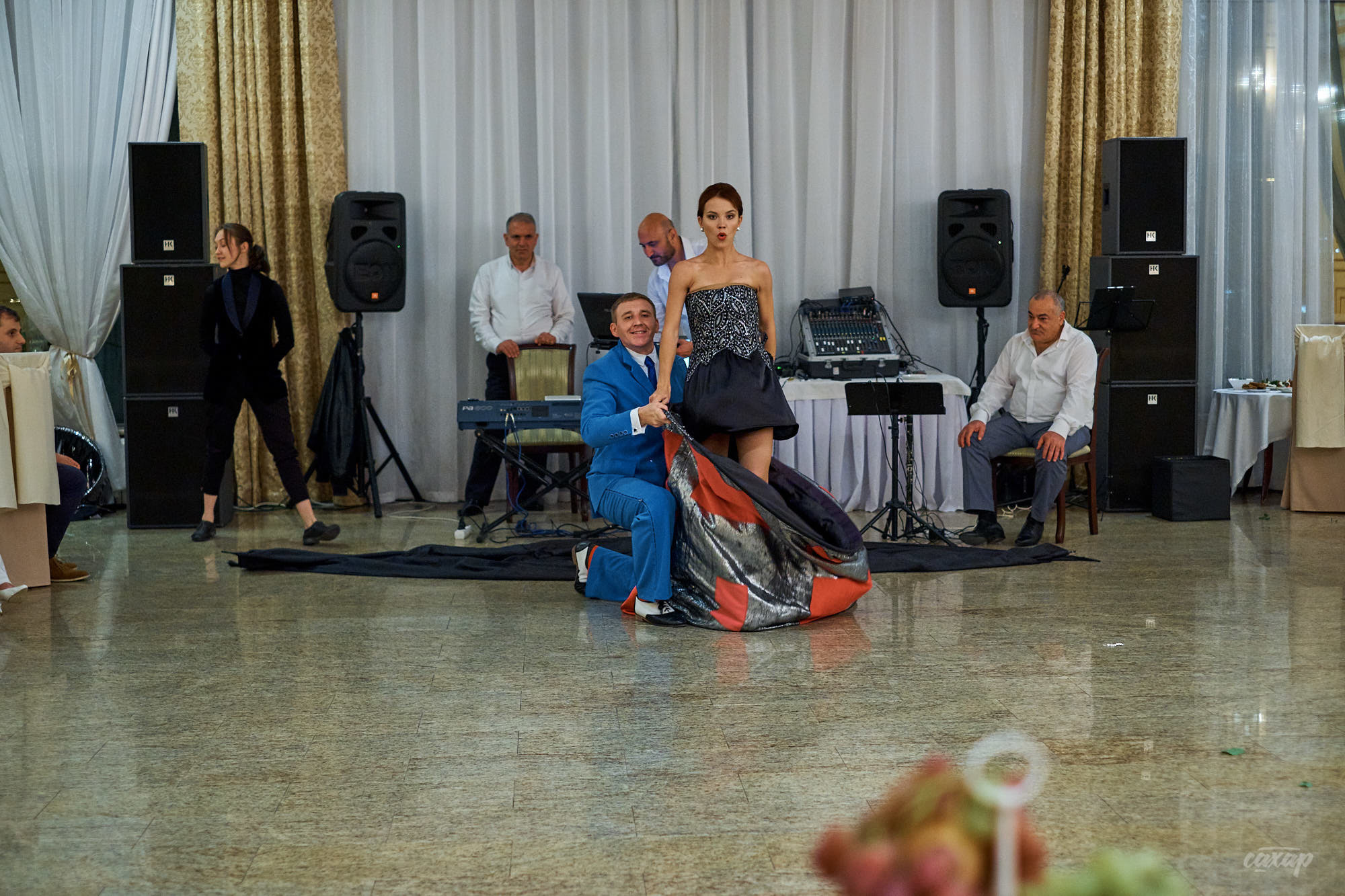 День рождение Сергея и Галины. Фотограф на банкет в Екатеринбурге Юра. Профессиональный фотограф в Екатеринбурге Юра Сахар