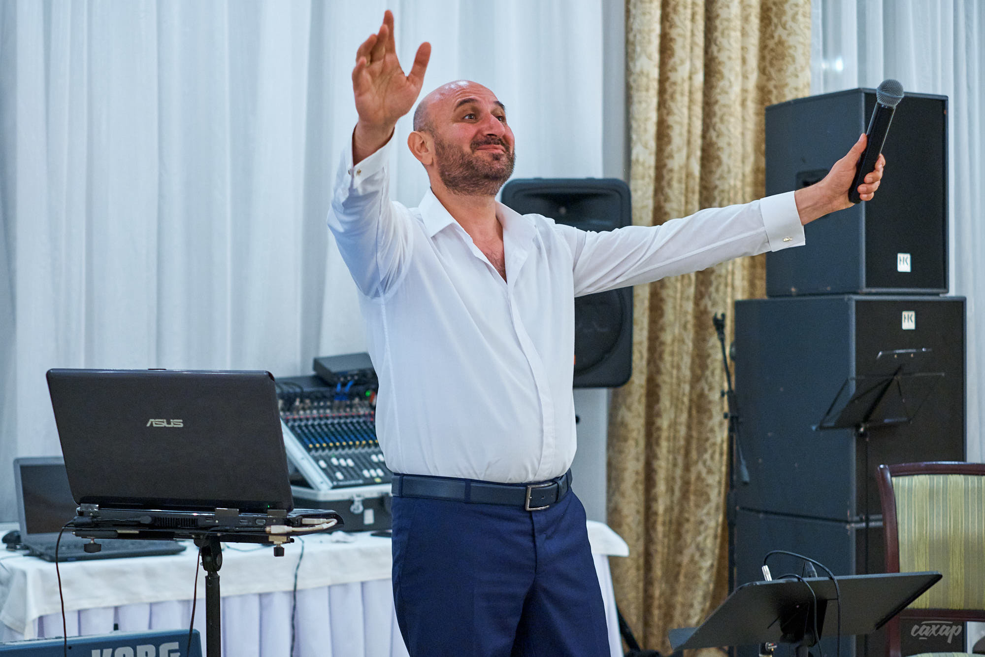 День рождение Сергея и Галины. Фотограф на банкет в Екатеринбурге Юра. Профессиональный фотограф в Екатеринбурге Юра Сахар