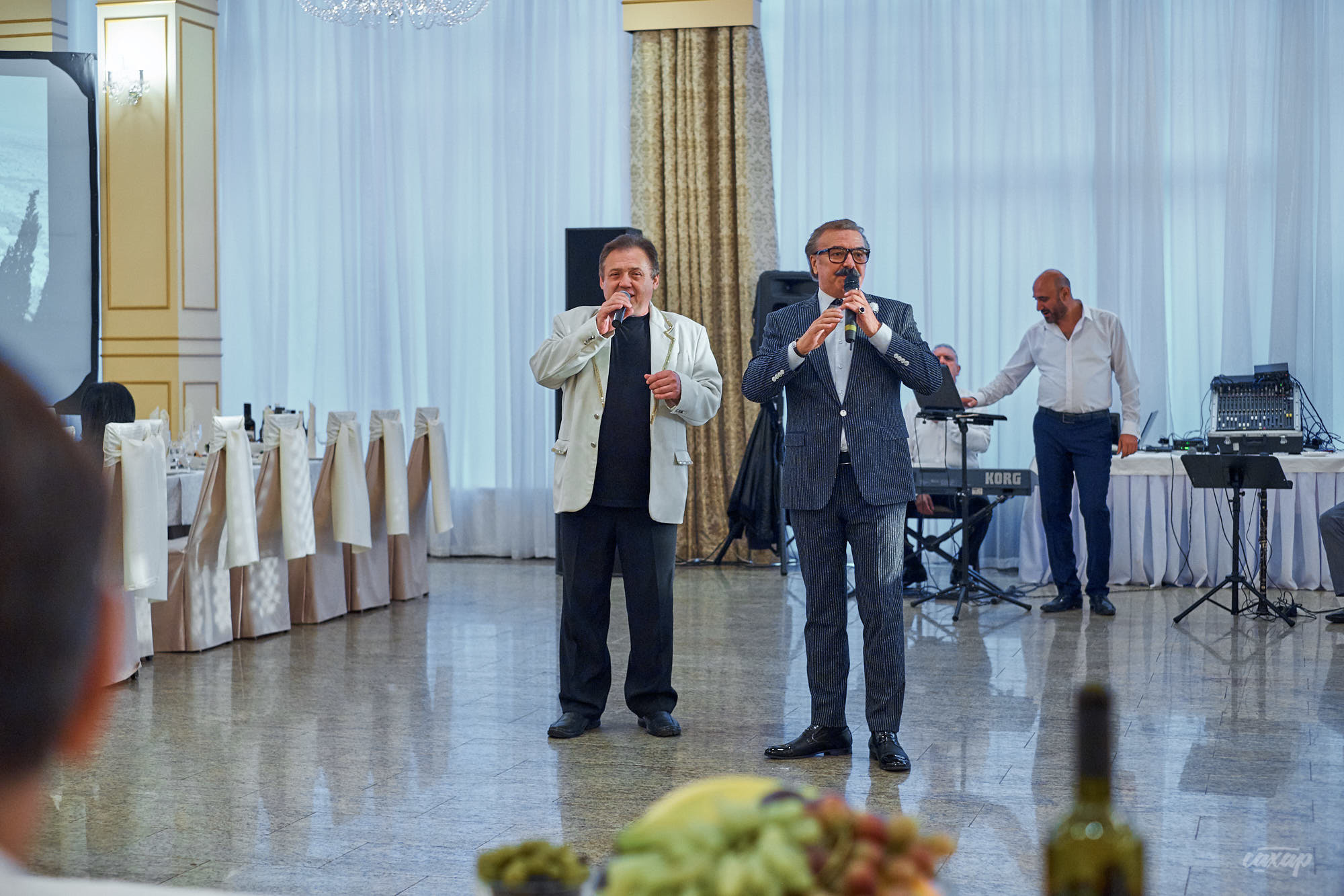 День рождение Сергея и Галины. Фотограф на банкет в Екатеринбурге Юра. Профессиональный фотограф в Екатеринбурге Юра Сахар