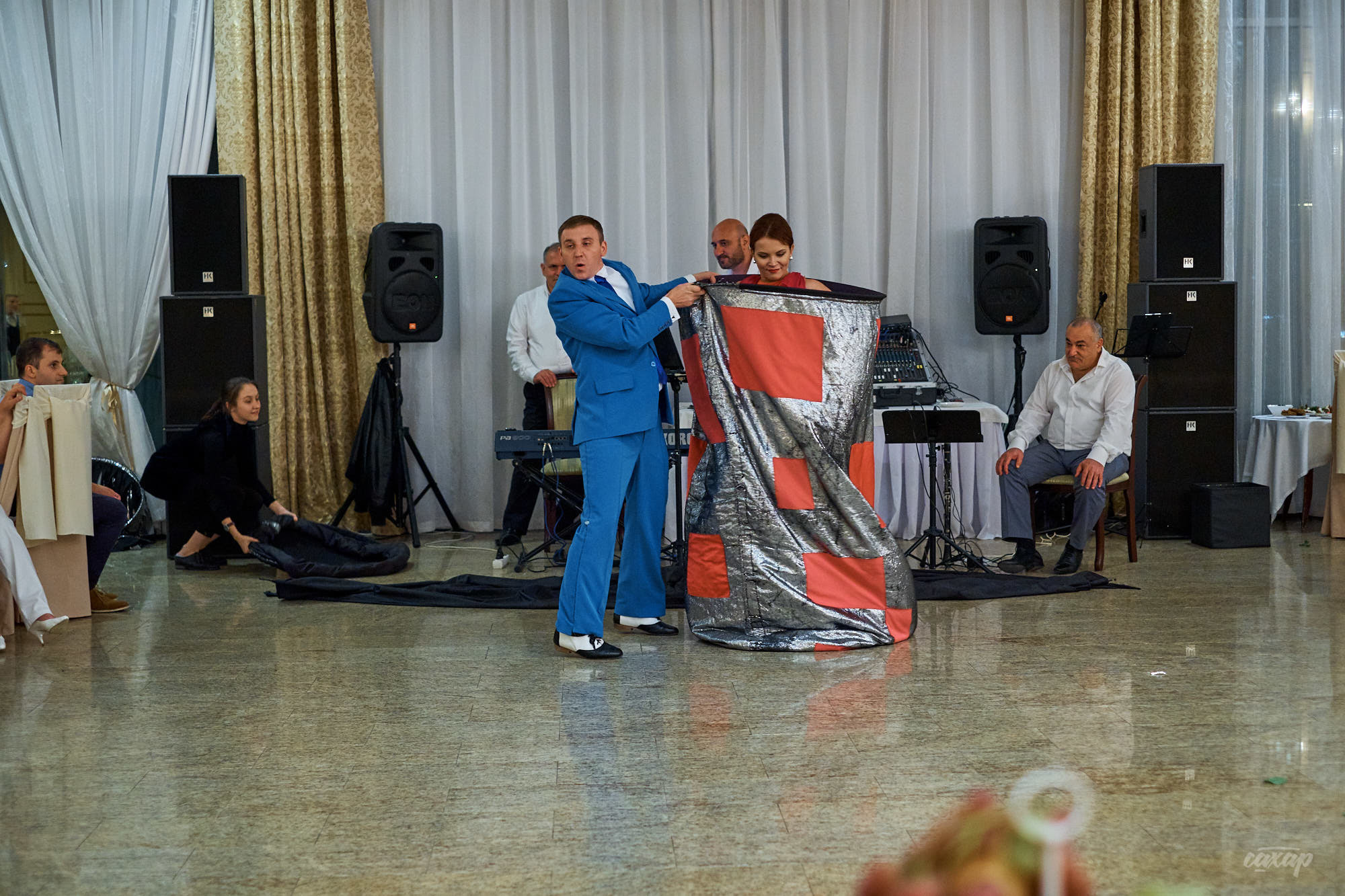 День рождение Сергея и Галины. Фотограф на банкет в Екатеринбурге Юра. Профессиональный фотограф в Екатеринбурге Юра Сахар