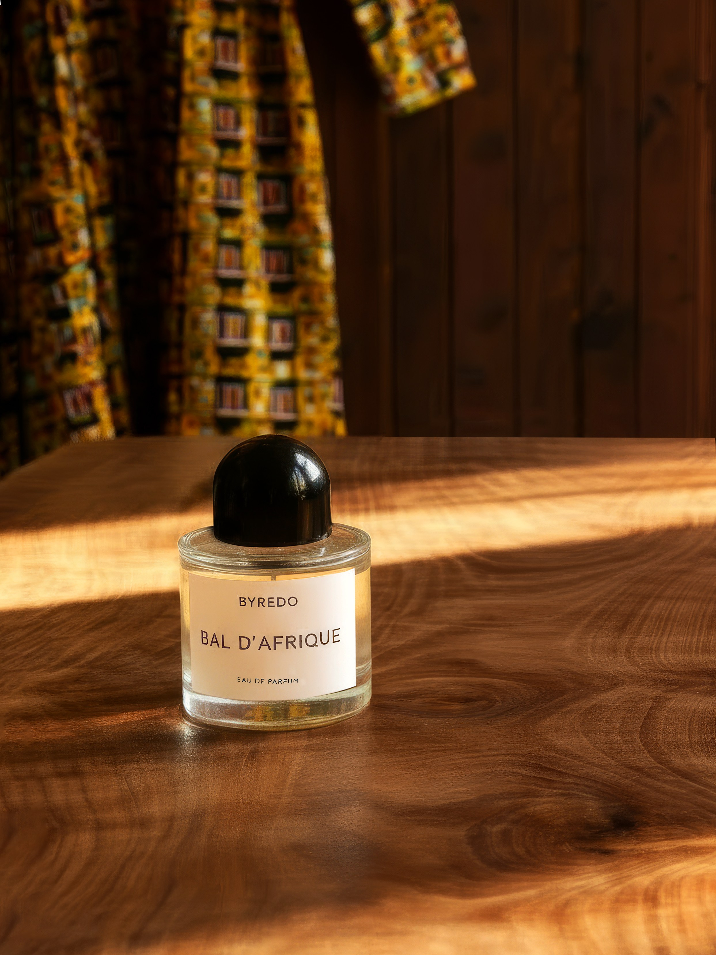 Товар + генерация в сцену. Предметный фотограф в Москве Мария Игнатенко. Нейрофото, ретушь, сет-дизайн