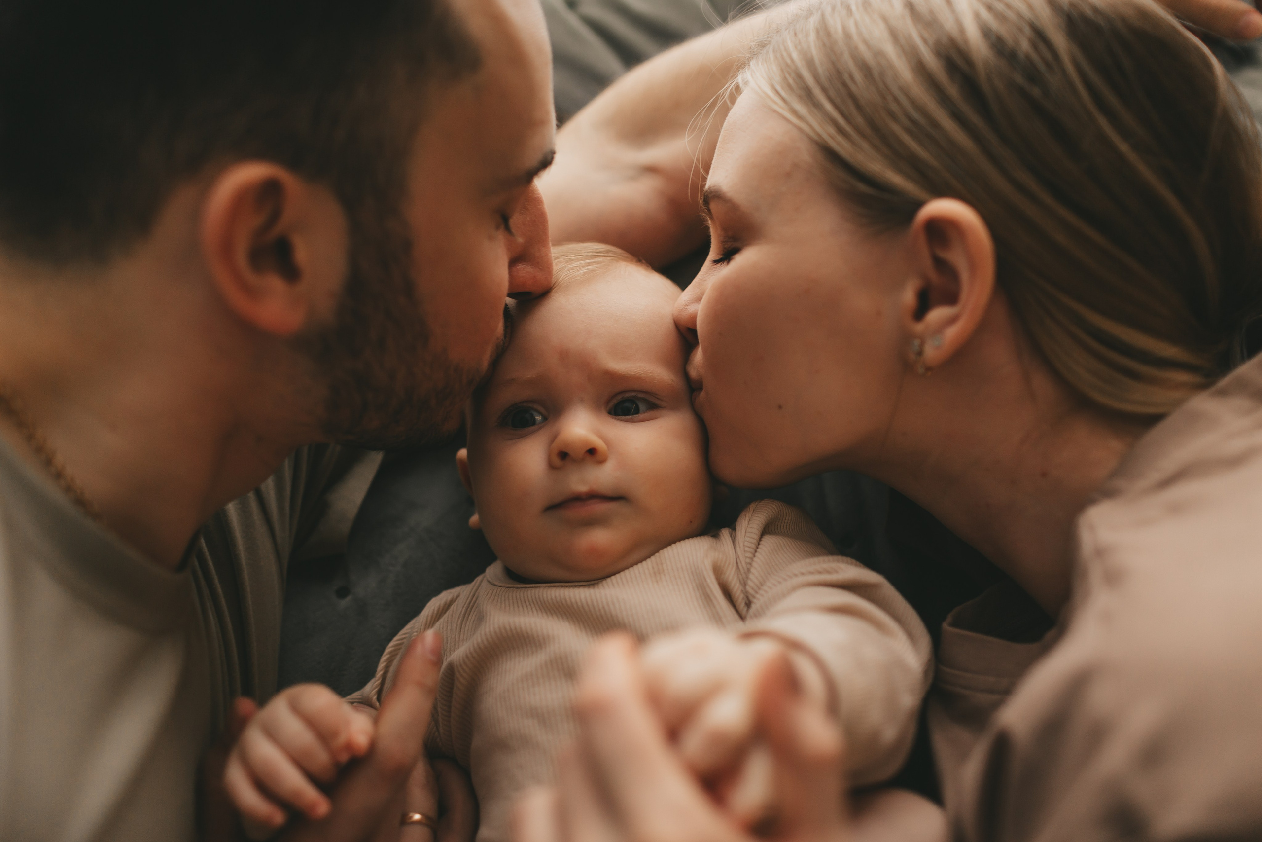 Женя, Юля и Вероника (домашняя фотосессия). Семейный и детский фотограф и видеограф в Москве, Дрокина Наталья