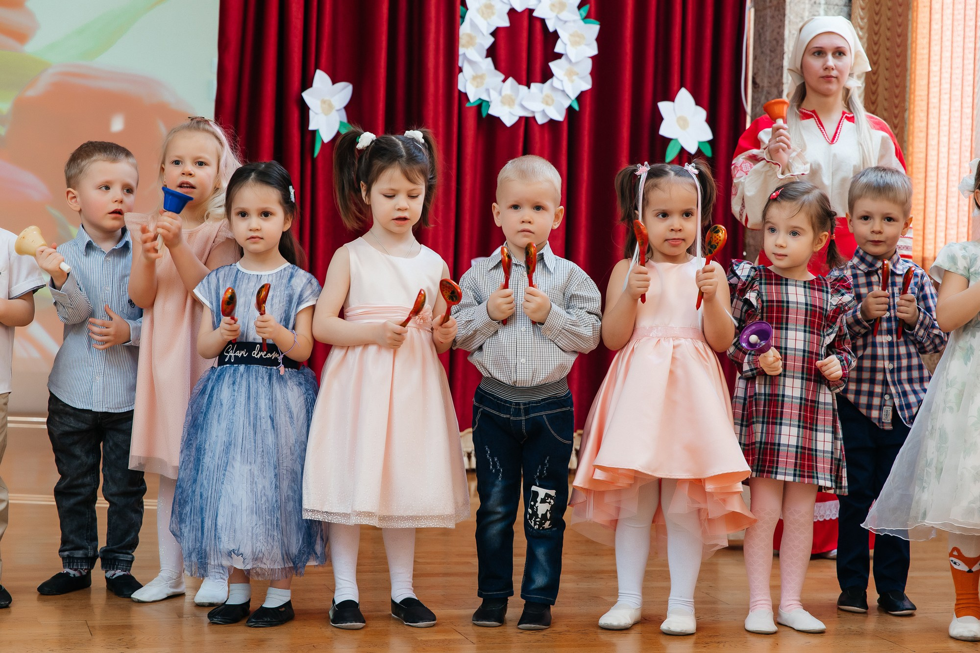 Детский сад № 93 — Утренник (07.03.2023). Свадебный и семейный фотограф Крамар Наталья