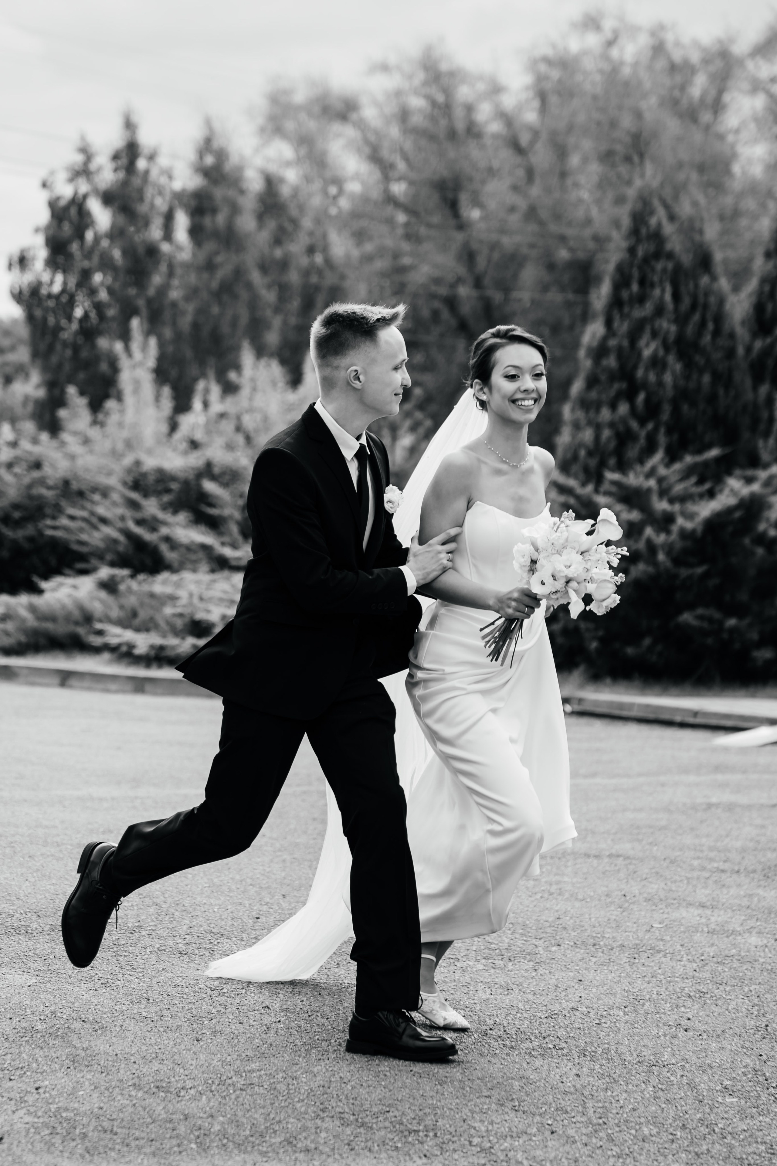 Свадебная сьемка. Видеограф и Фотограф в Челябинске Ксения и Владимир Рюмины