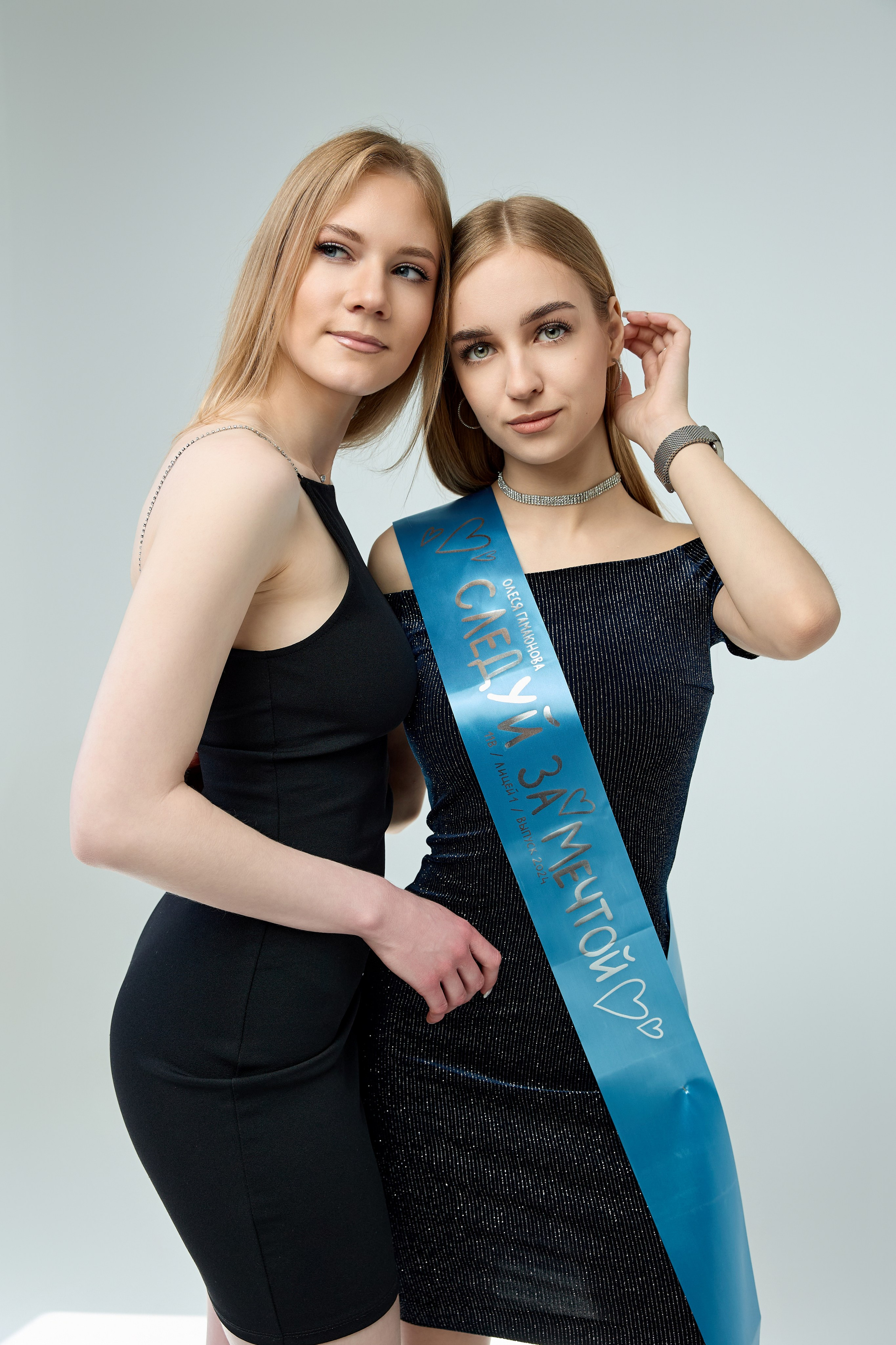 Ленты. Выпускные альбомы в Омске