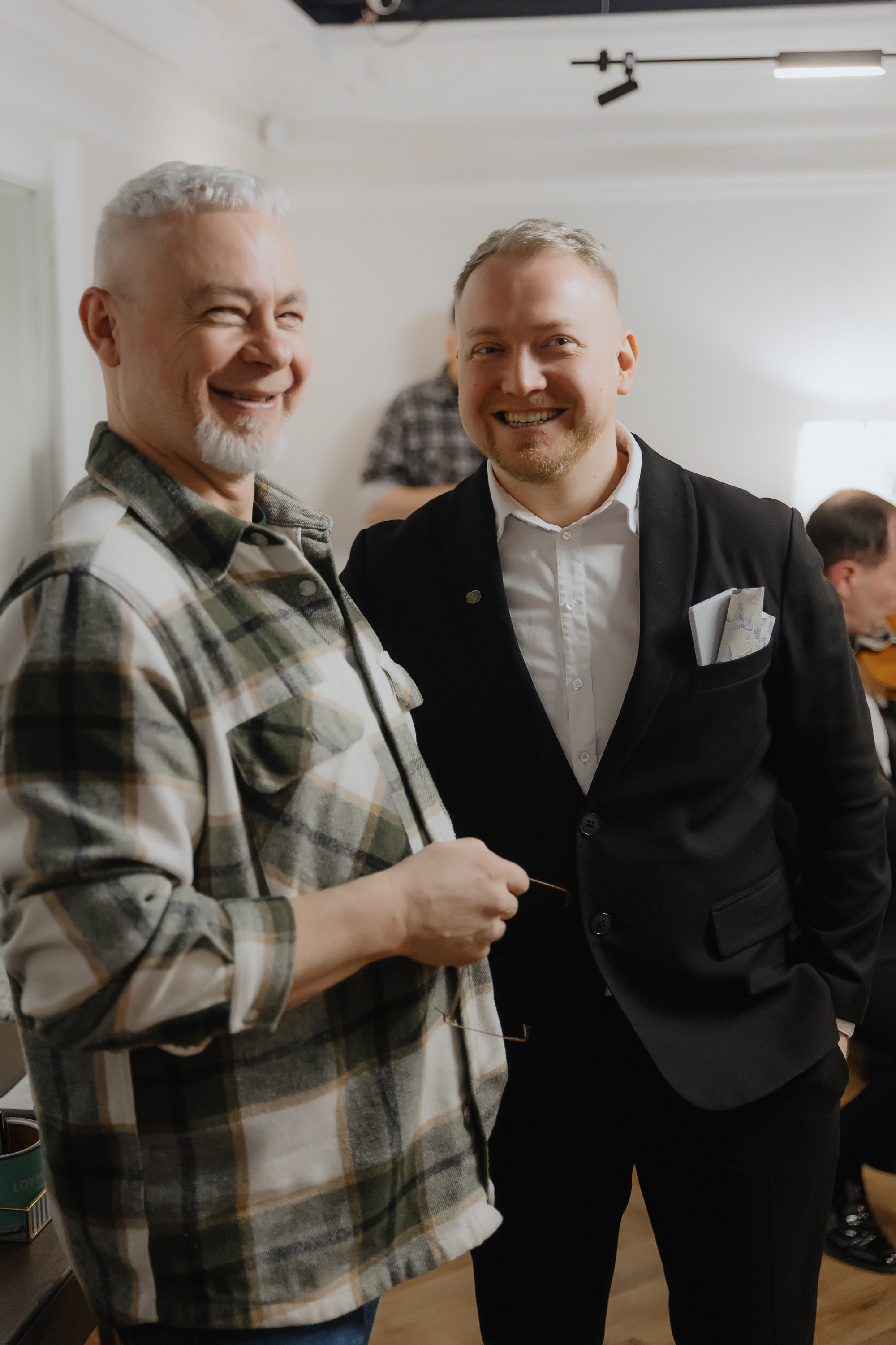 Открытие нового пространства интерьерного салона L. DECO в феврале 2025. L. Deco интерьерный салон. Краски/обои/лепной декор