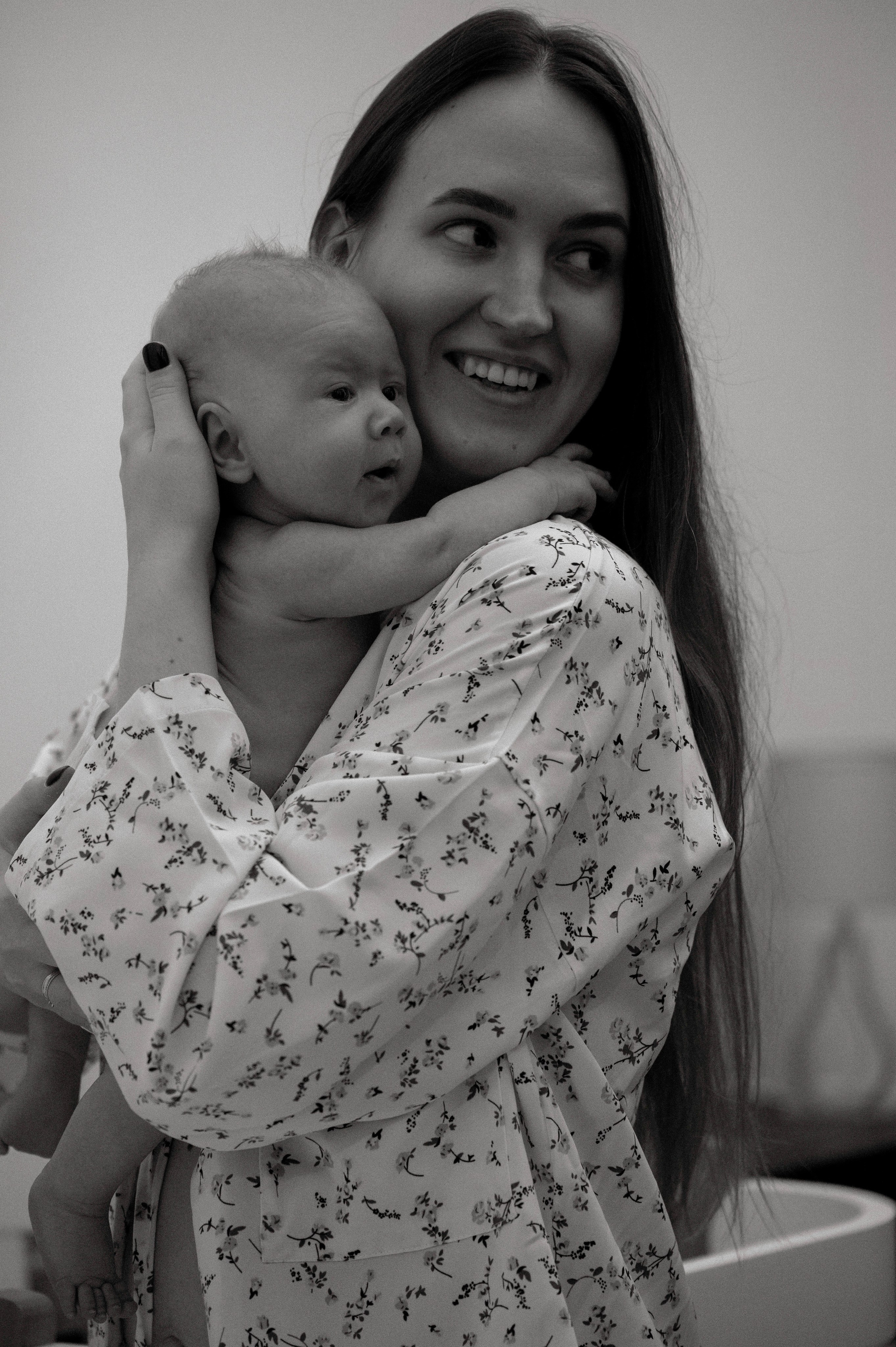 Семейная домашняя фотосессия. Профессиональный фотограф беременности в СПБ. Стильные фотосессии беременности в стиле минимализм и классическая фотография