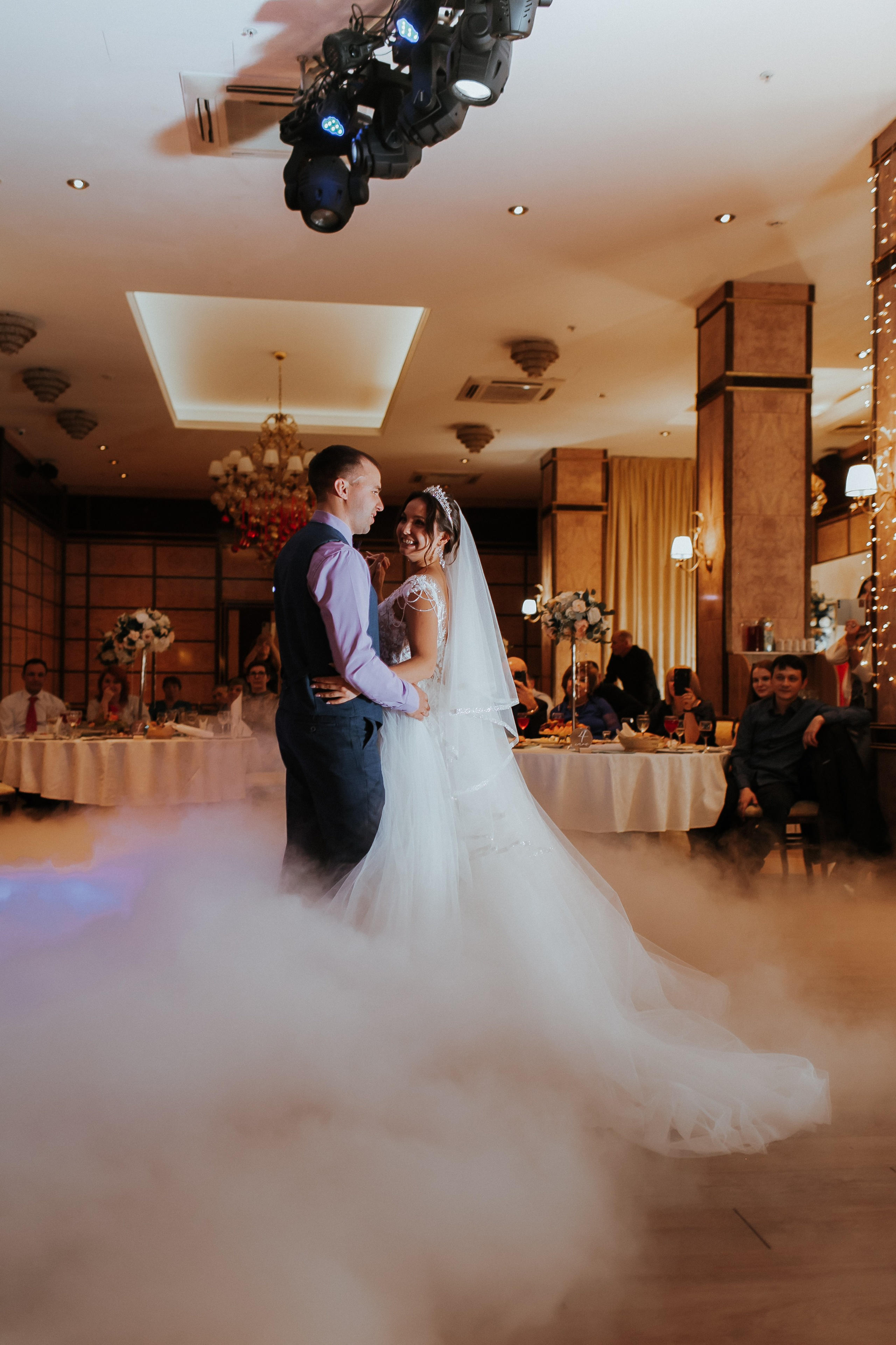 Съемка выездной регистрации в отеле. Свадебный и репортажный фотограф в Ярославле и Санкт-Петербурге Роман Микрюков