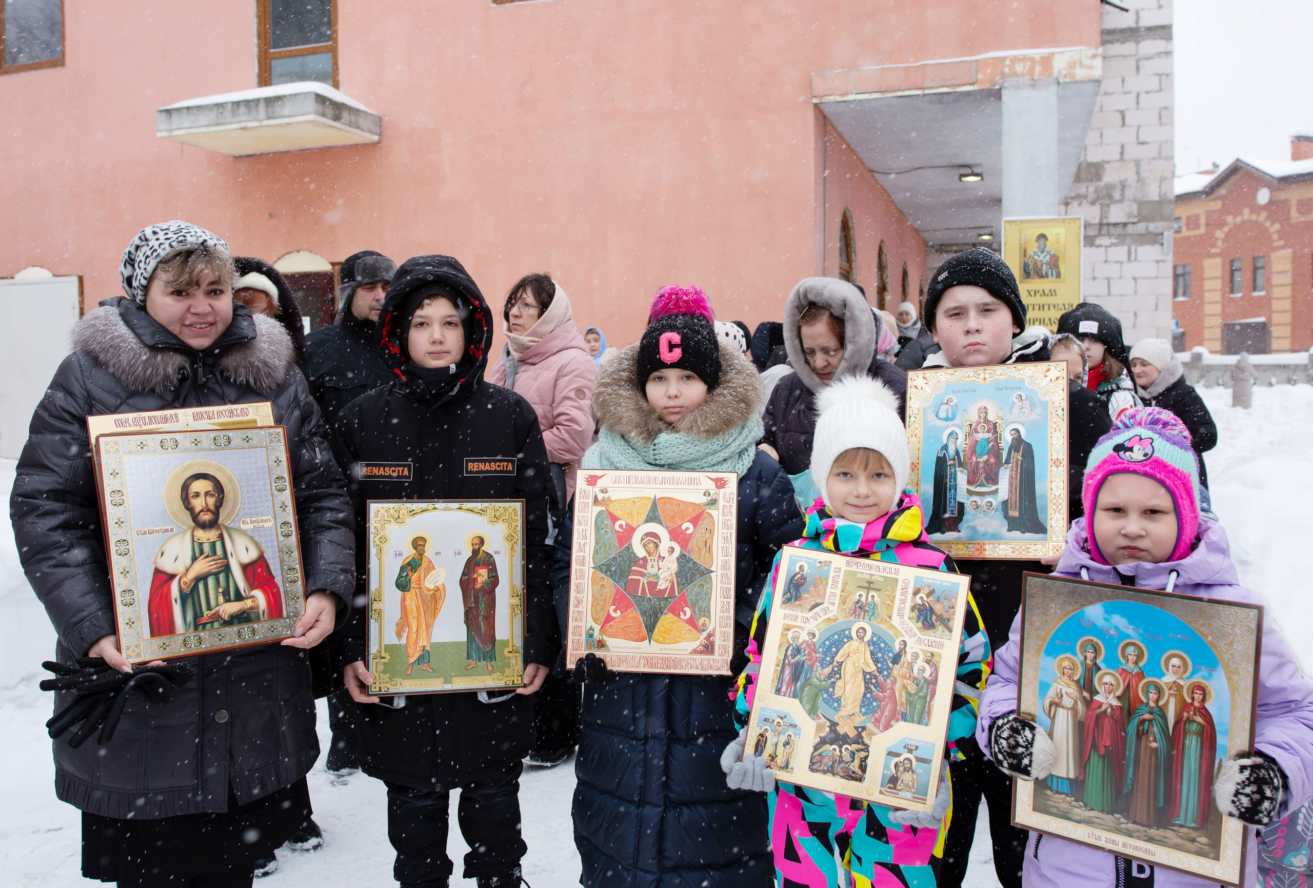 Крестный ход по д. Островцы Раменского городского округа. Семейный и детский фотограф Анна Петракова