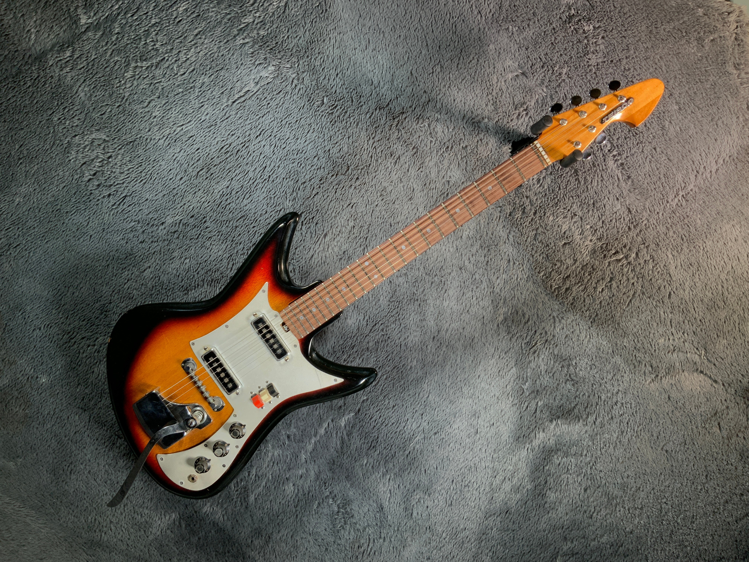 Teisco K-2L Sharkfin Japan 60's