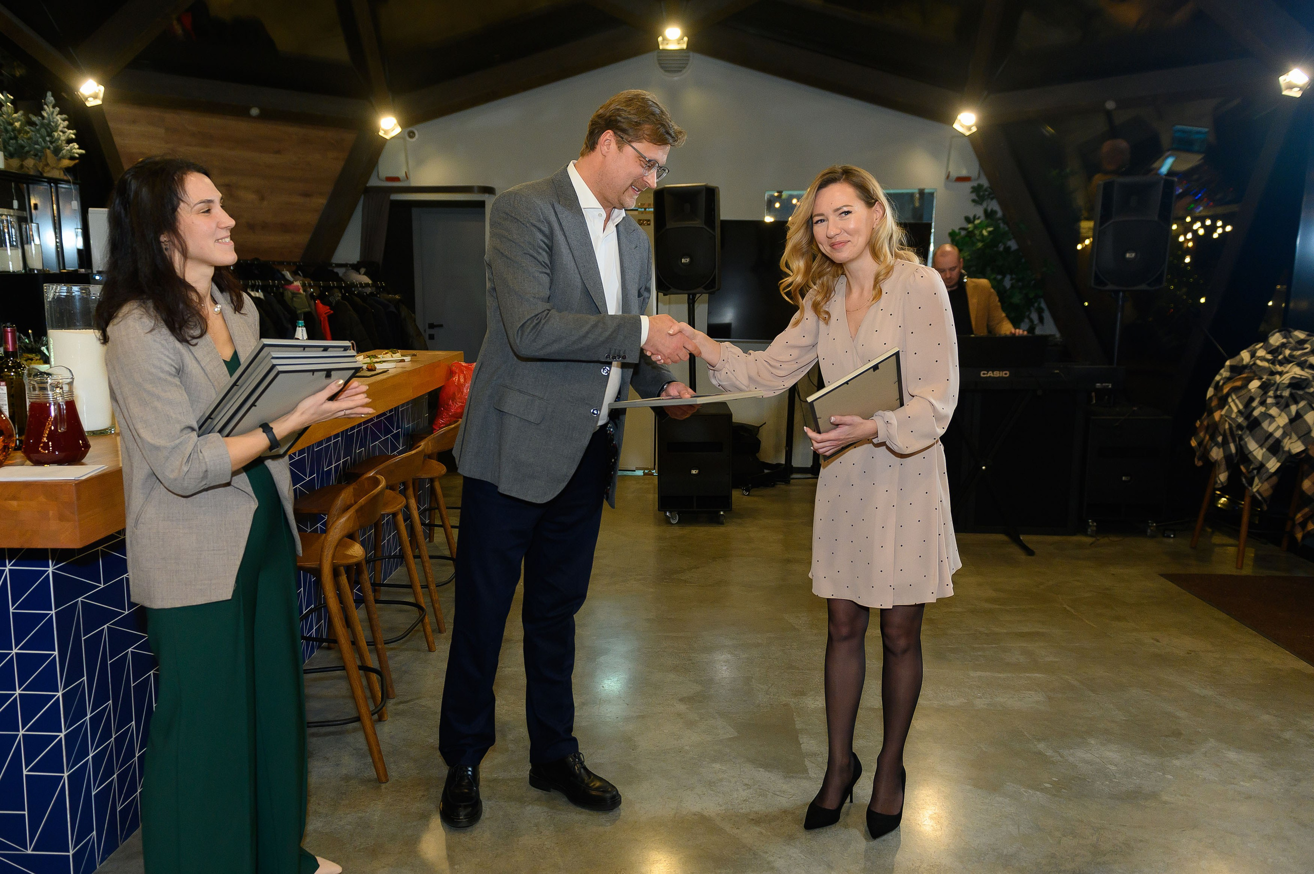 Фотосъемка новогоднего корпоратива. Семейный и свадебный фотограф в Санкт-Петербурге Гришин Юрий