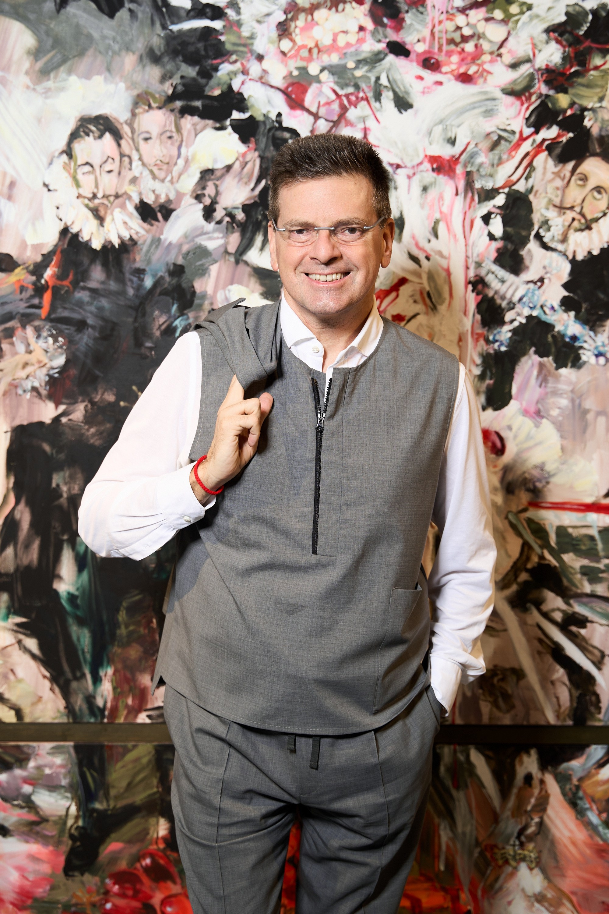 Светская хроника. Антон Чигляков -   профессиональный фотограф