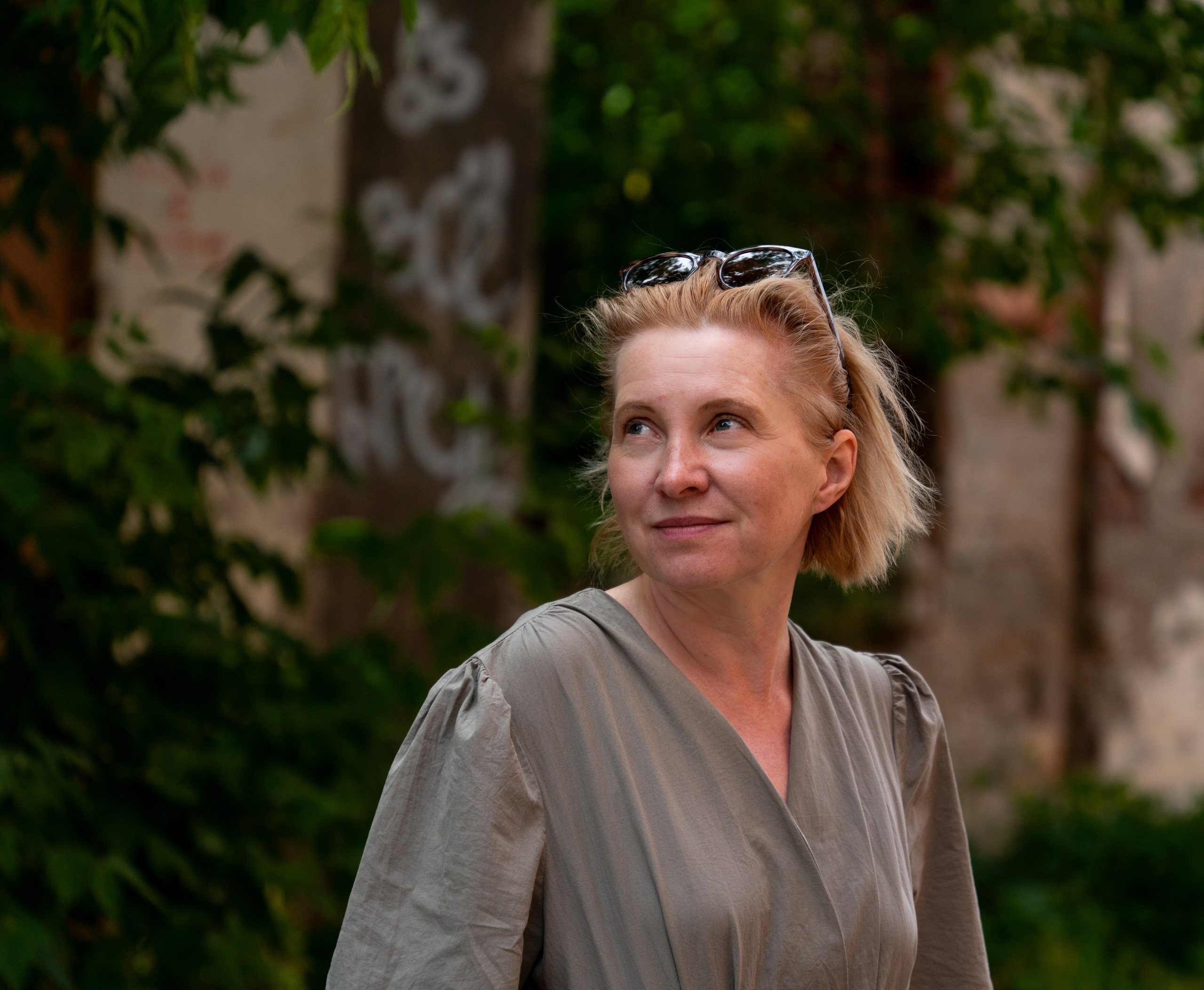 ПОРТРЕТЫ. ПОБУДЬ ЗДЕСЬ И ЦЕЛЕЕ БУДЕТ ЭТОТ МИР