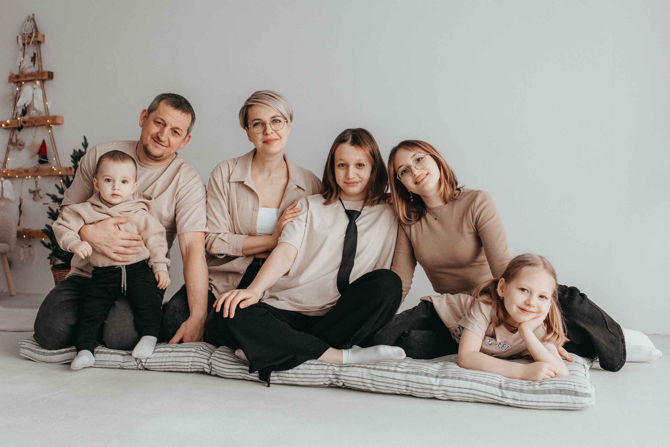 Фотосессия для многодетной семьи в студии. Семейный фотограф в Москве, Щелково, Фрязино _ Виктория Степанова