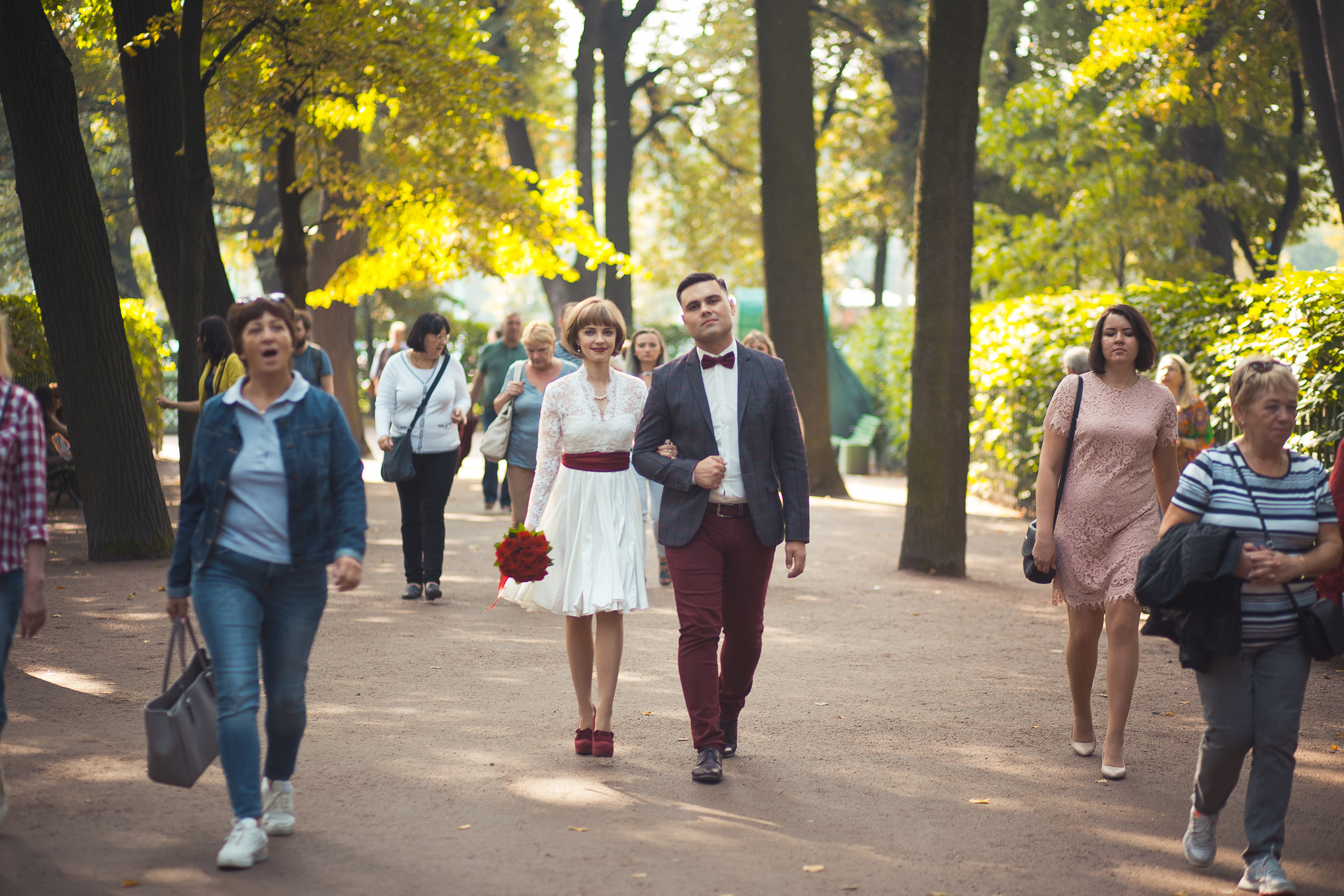 Молодожены, портфолио свадебного, свадебная прогулка, заказать свадебн. Свадебный фотограф в СПб Сергей Малиновский